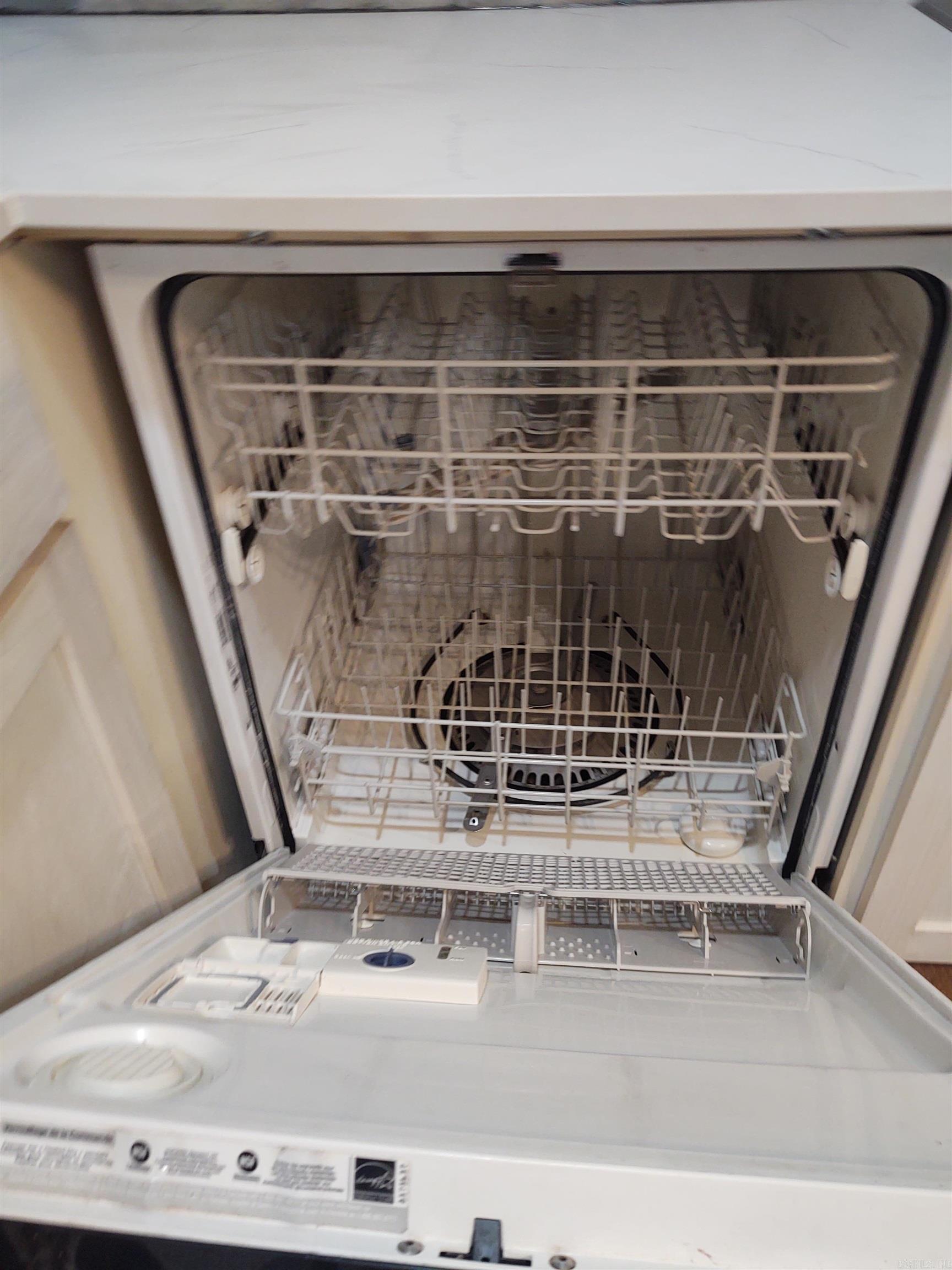 710 E Elm Street Property Photo 18