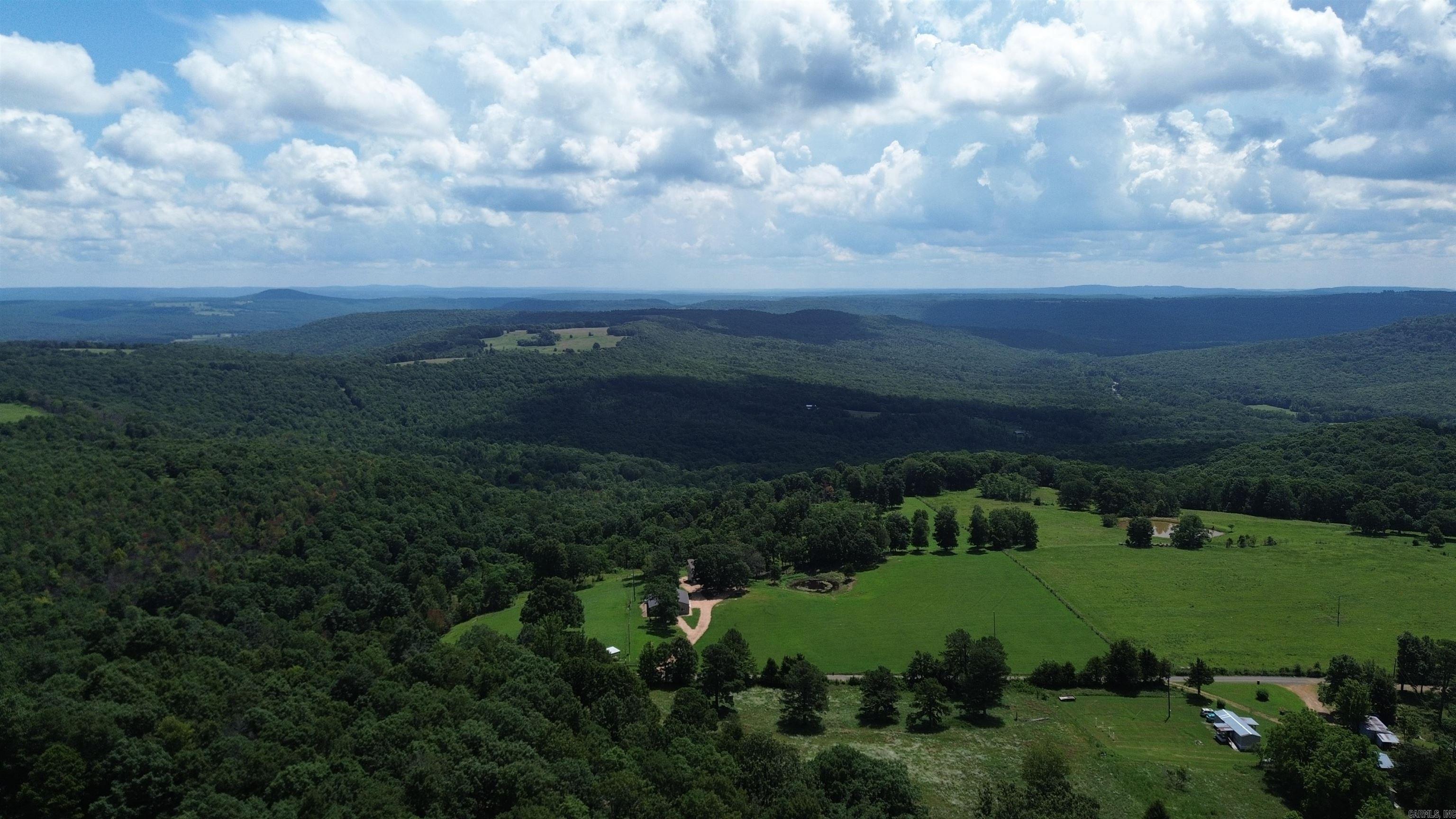 918 Bowith Hollow Property Photo 2