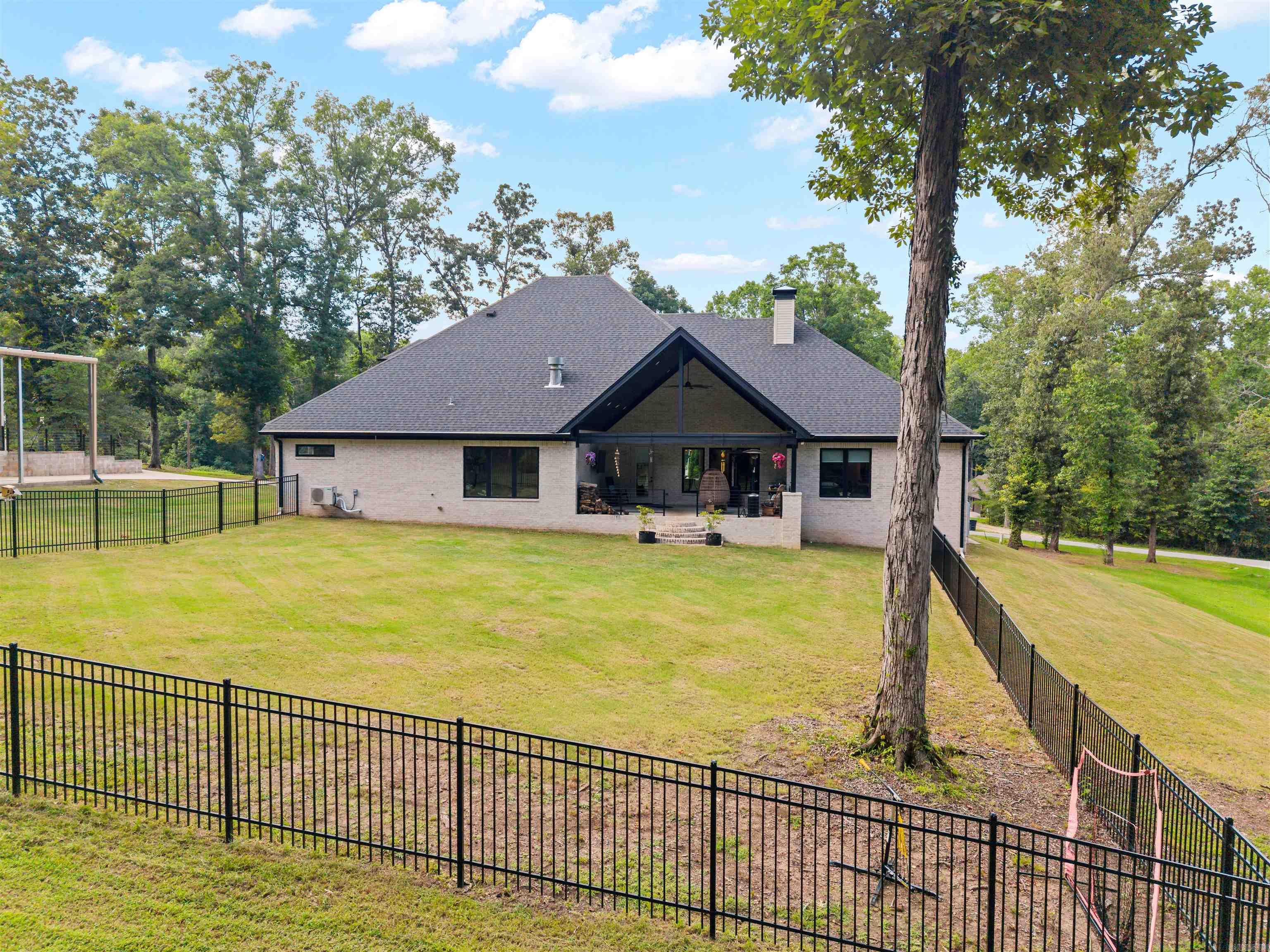 4241 Brody Crossing Property Photo 38