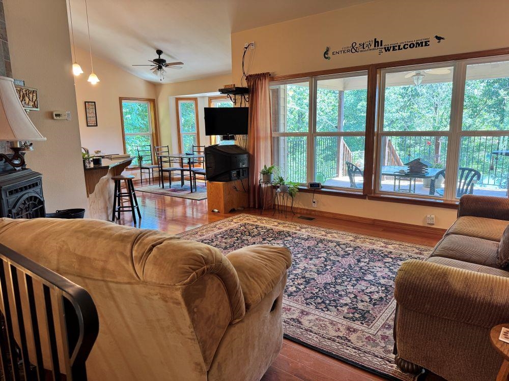 45 Chesapeake Drive Property Photo 4