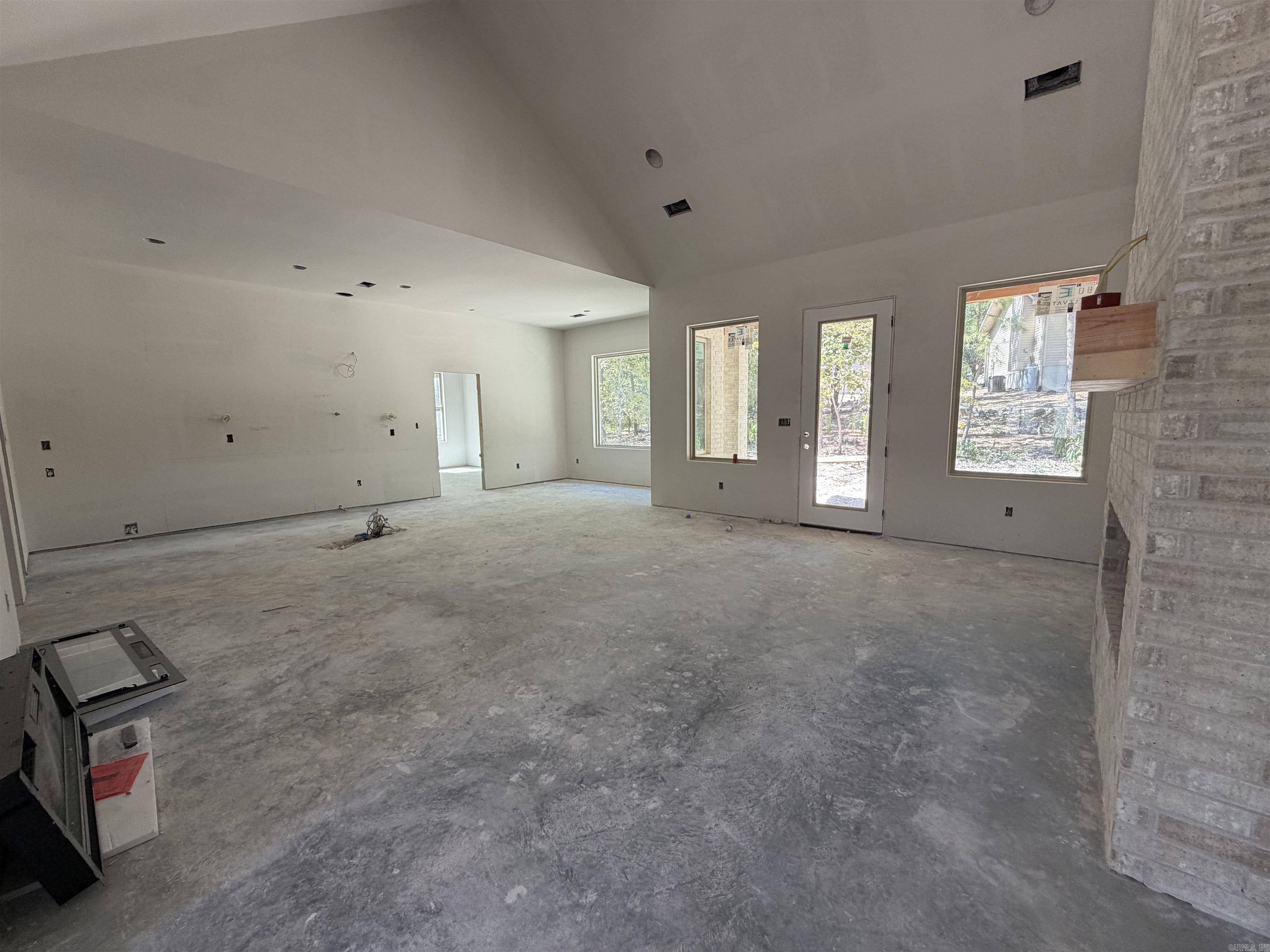 12 Magnifico Lane Property Photo 4