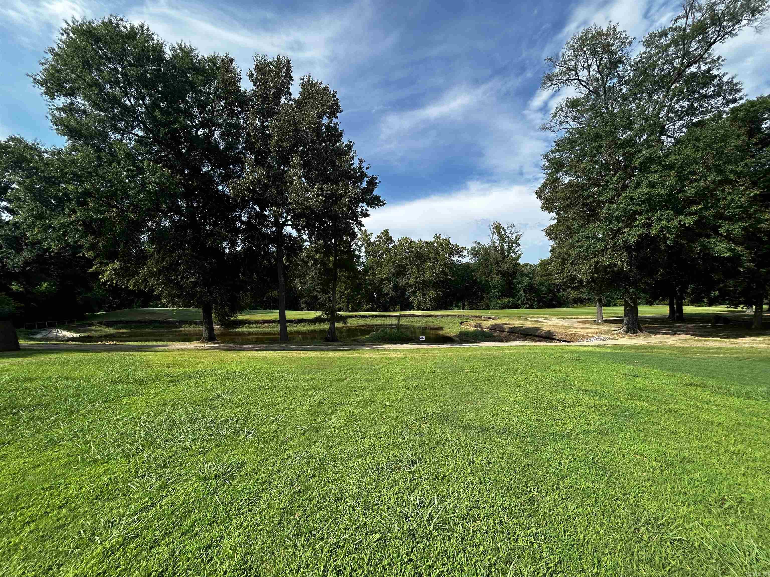 302 River Bend Drive Property Photo 1