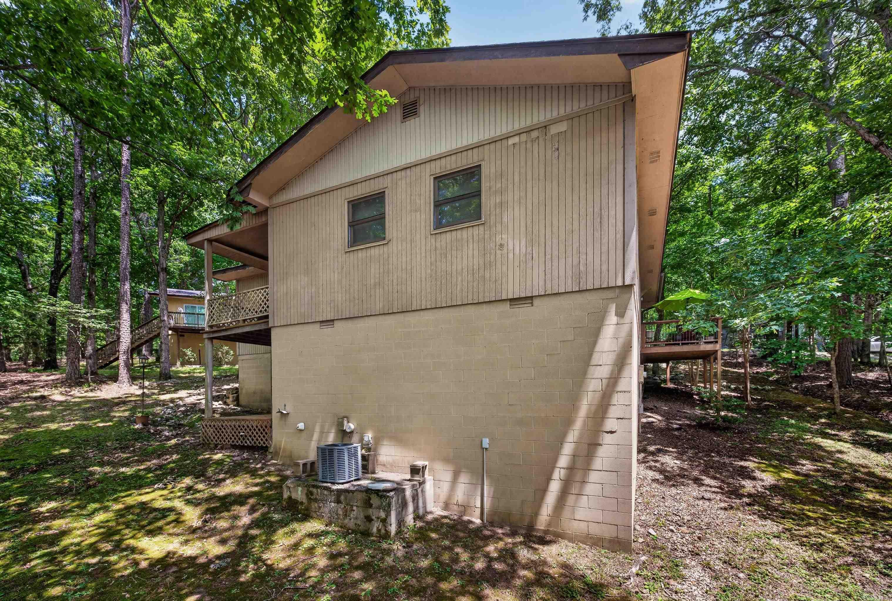 5 Ona Circle Property Photo 5
