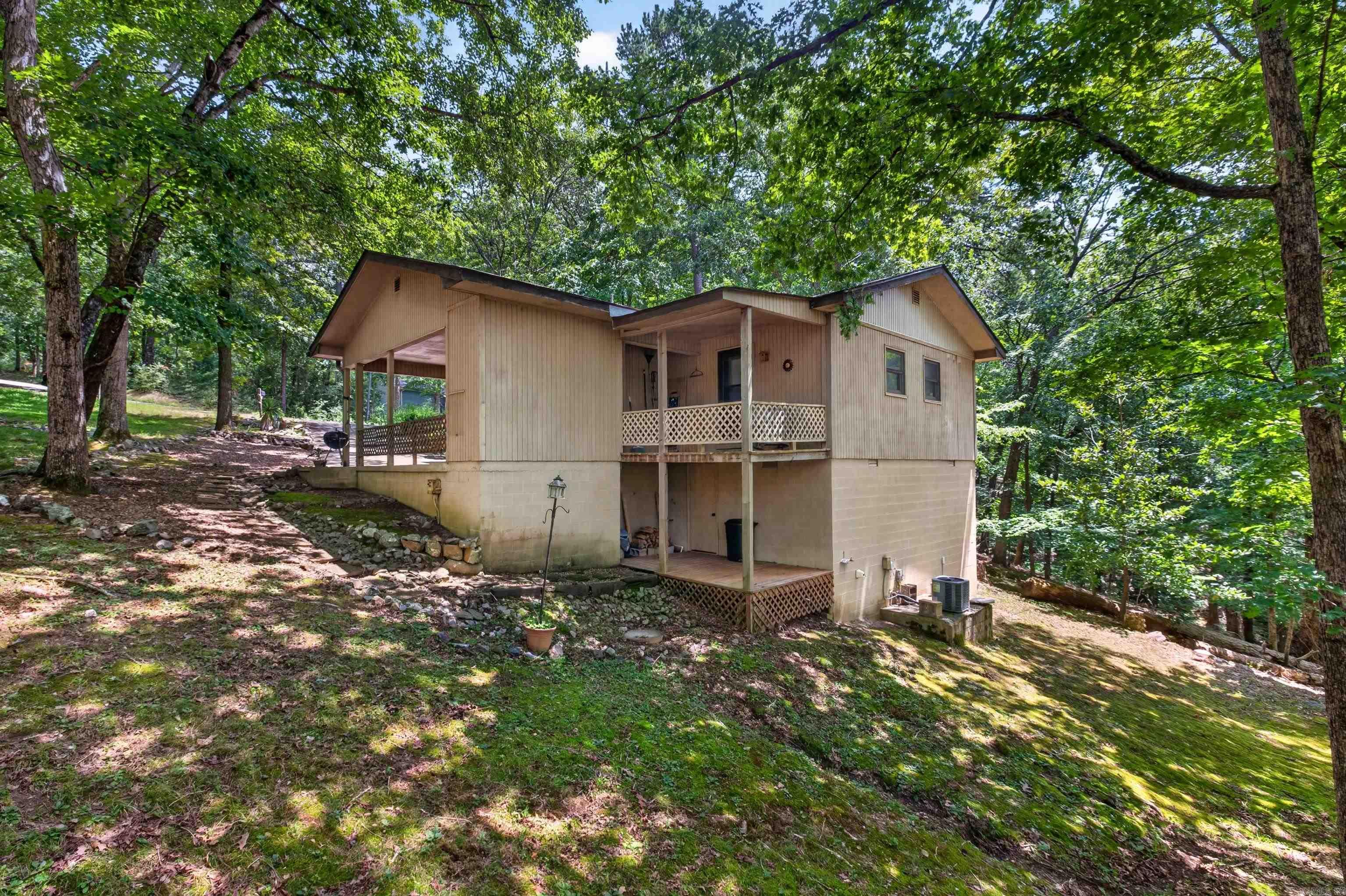 5 Ona Circle Property Photo 6