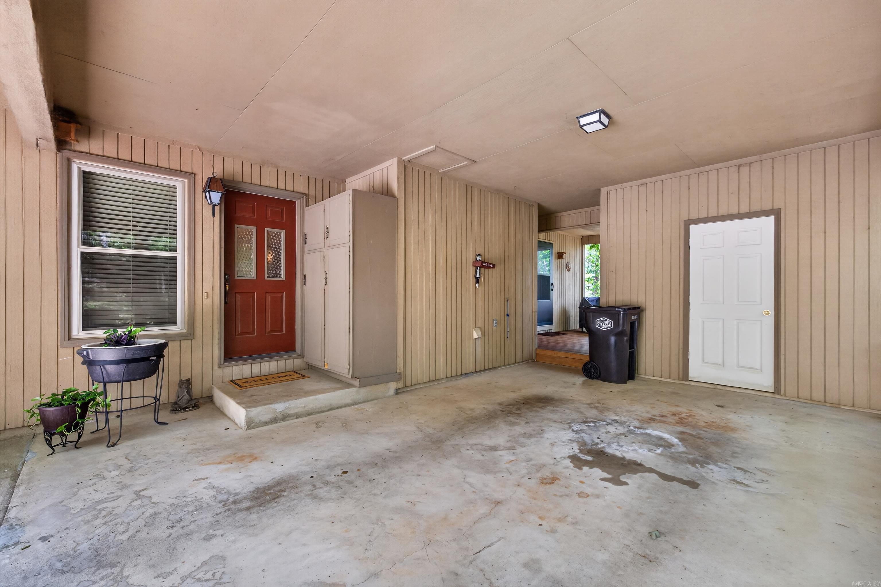 5 Ona Circle Property Photo 9