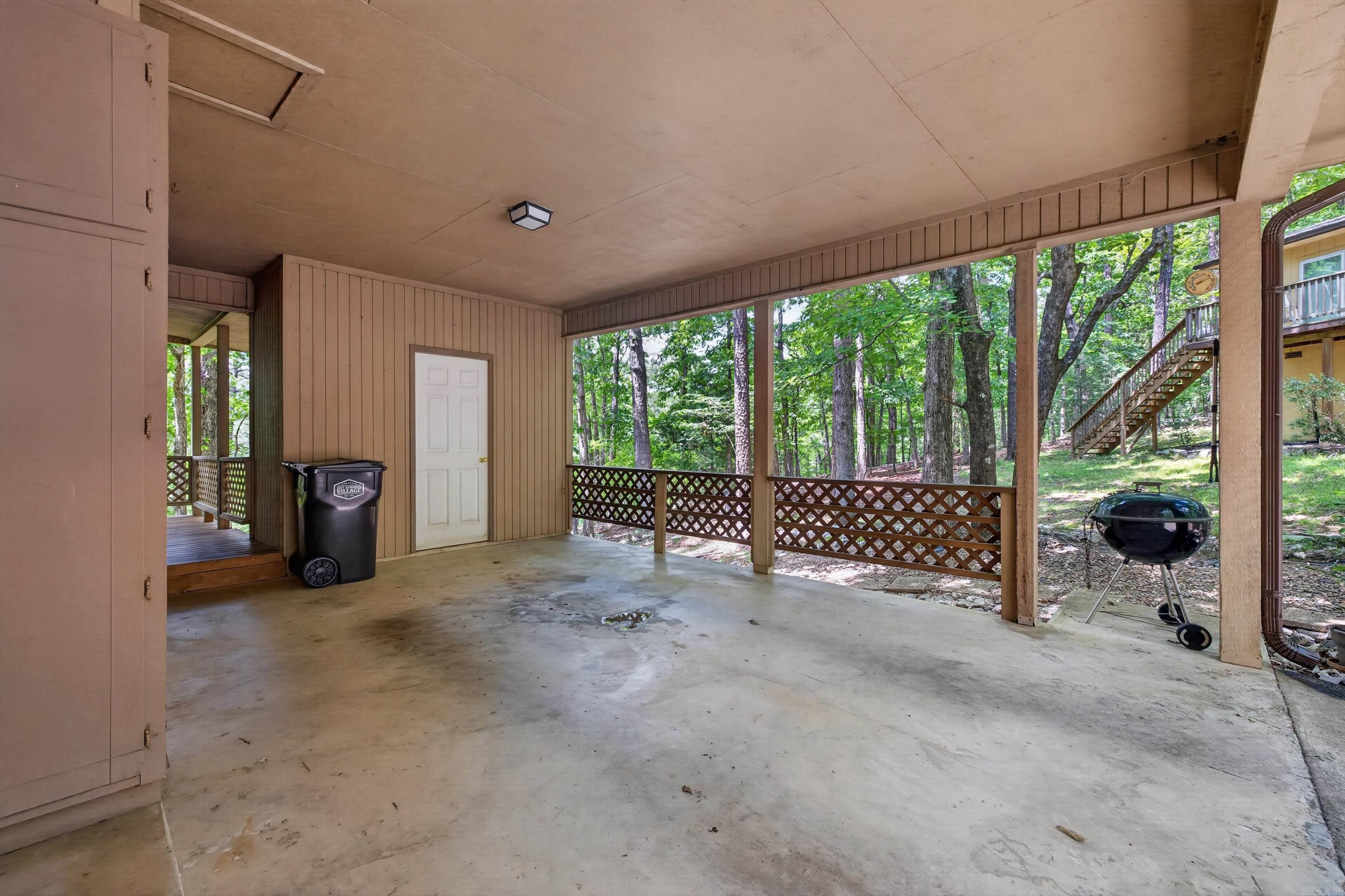 5 Ona Circle Property Photo 10