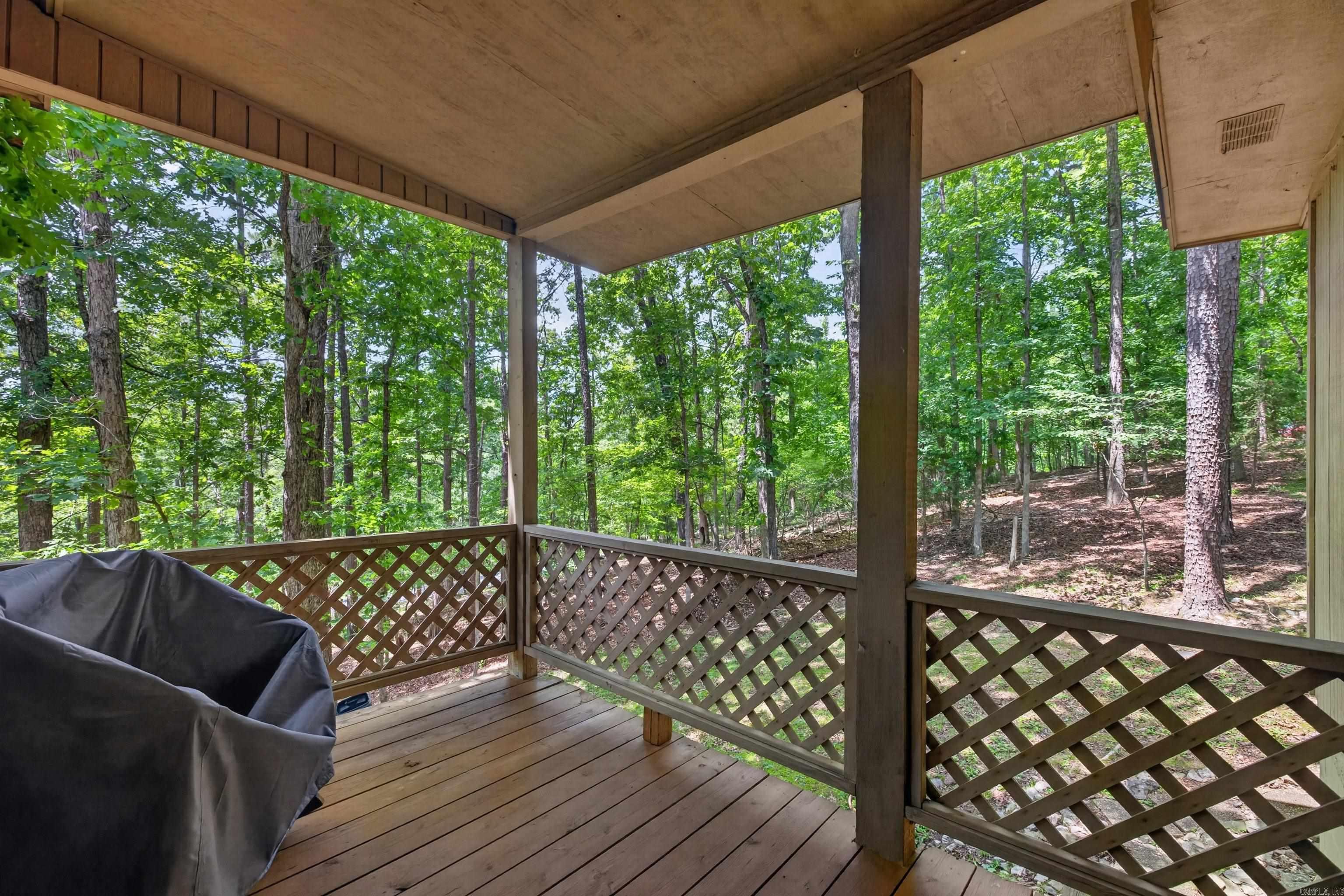 5 Ona Circle Property Photo 12