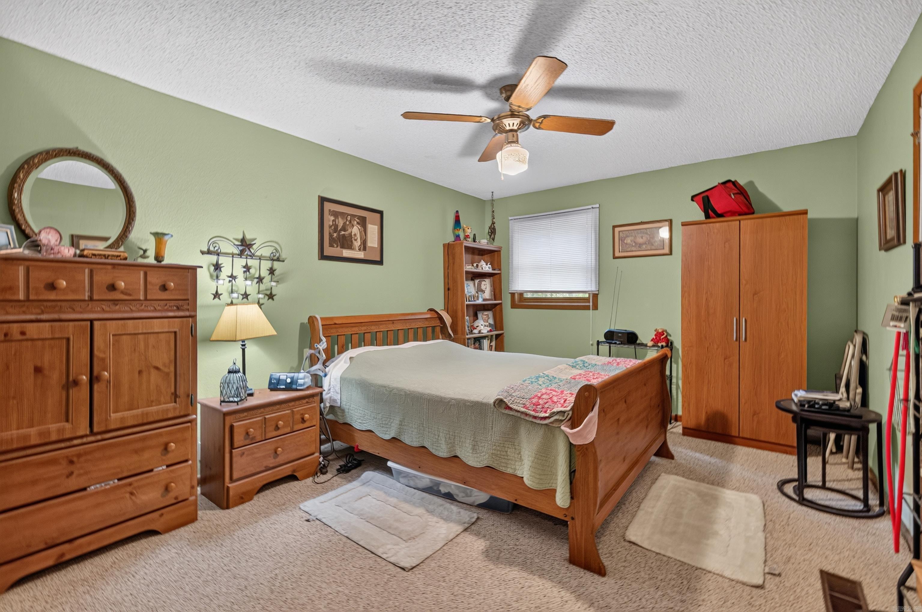 5 Ona Circle Property Photo 17