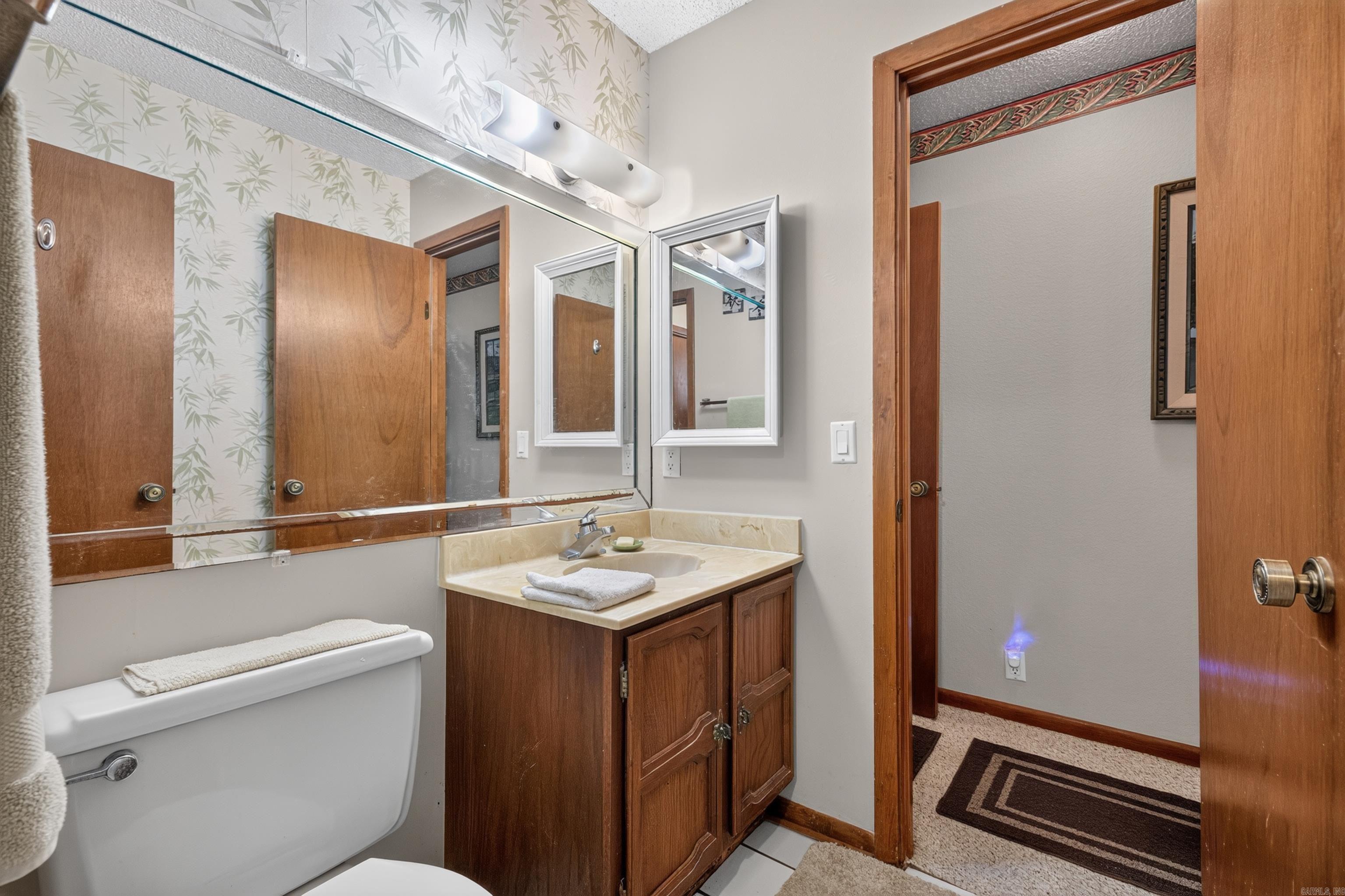 5 Ona Circle Property Photo 23