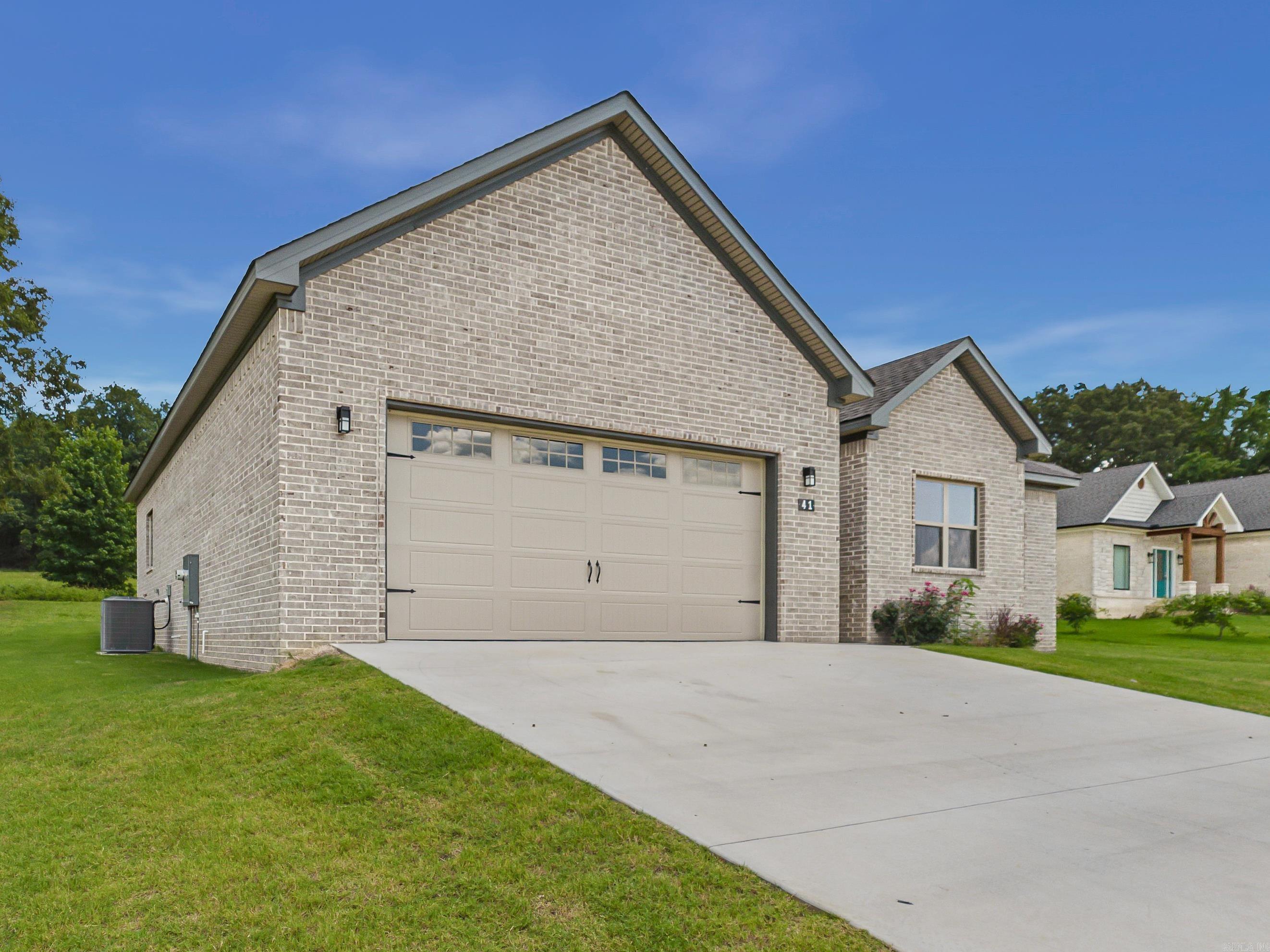 41 Ridge View Street Property Photo 6