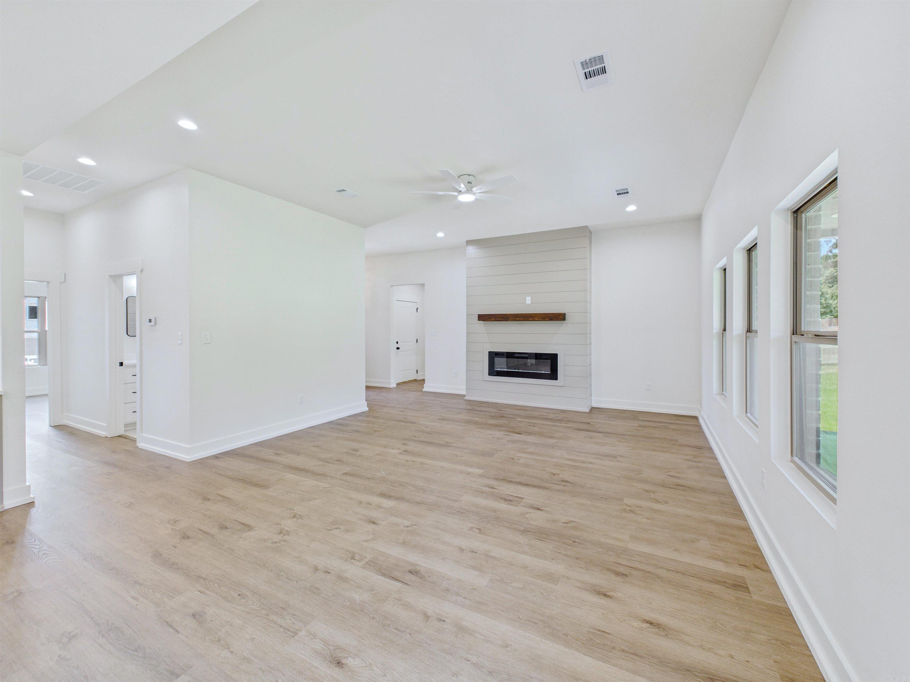 41 Ridge View Street Property Photo 9
