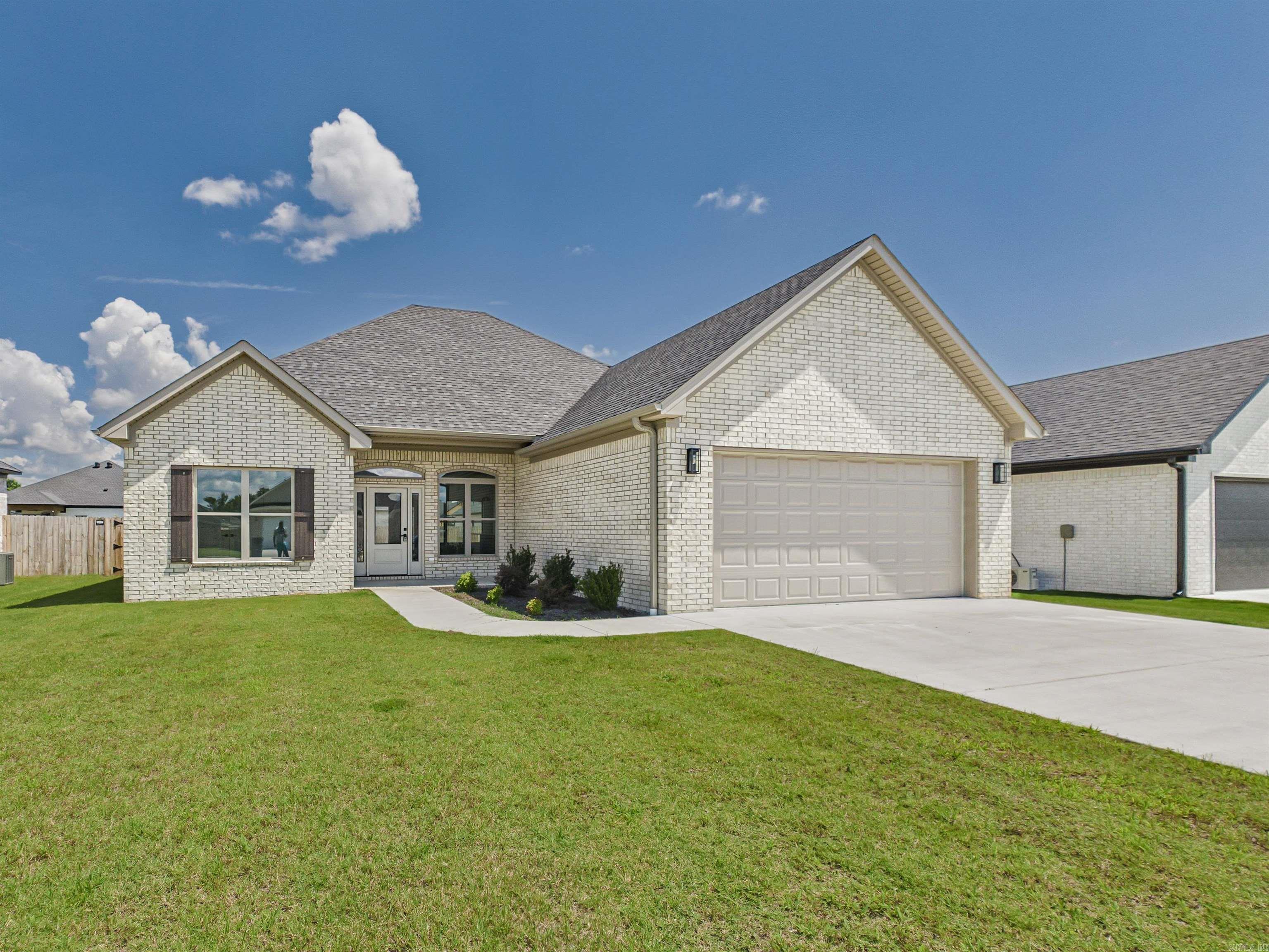 4 Evening Star Cove Property Photo 4