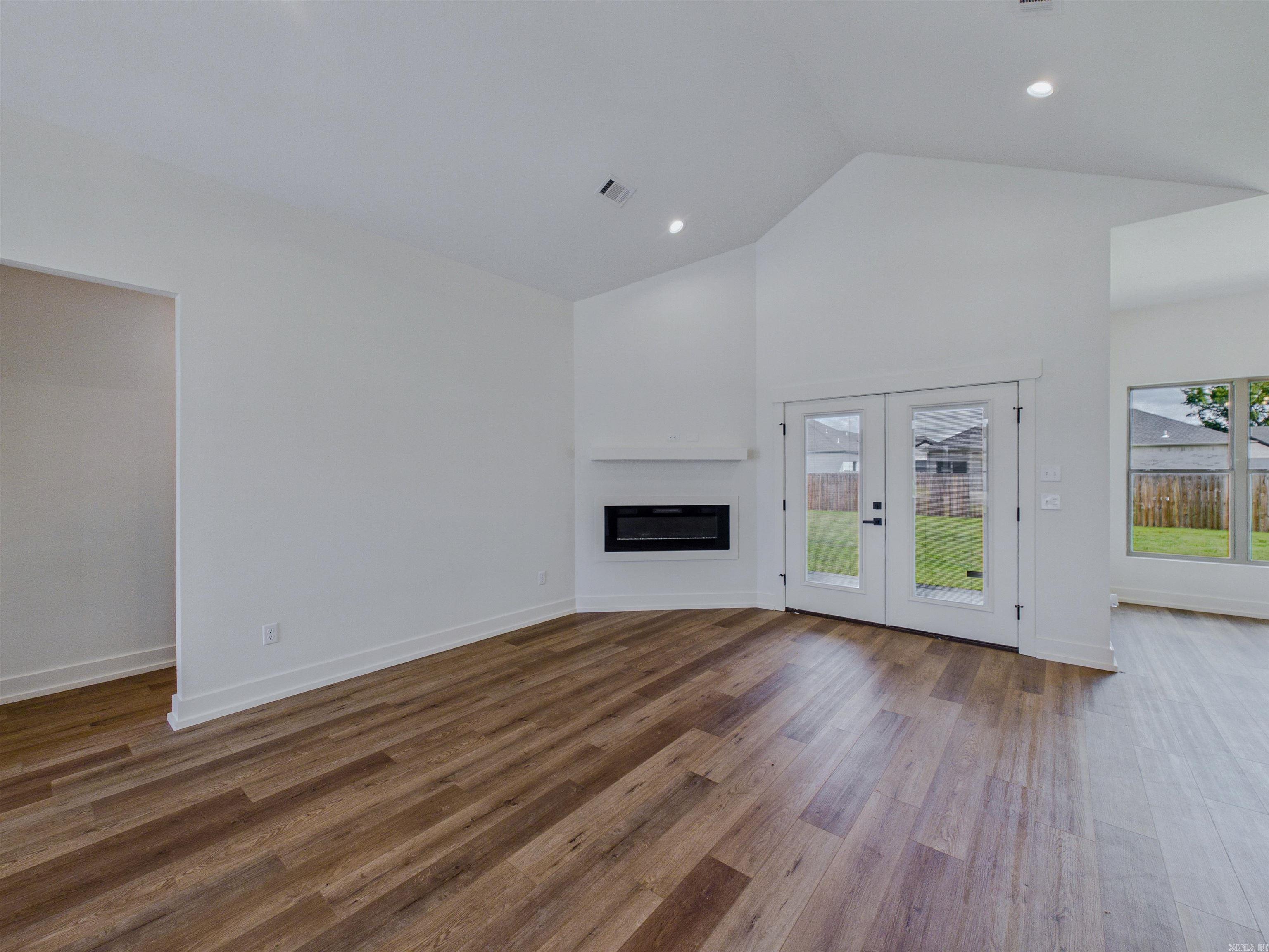 4 Evening Star Cove Property Photo 14