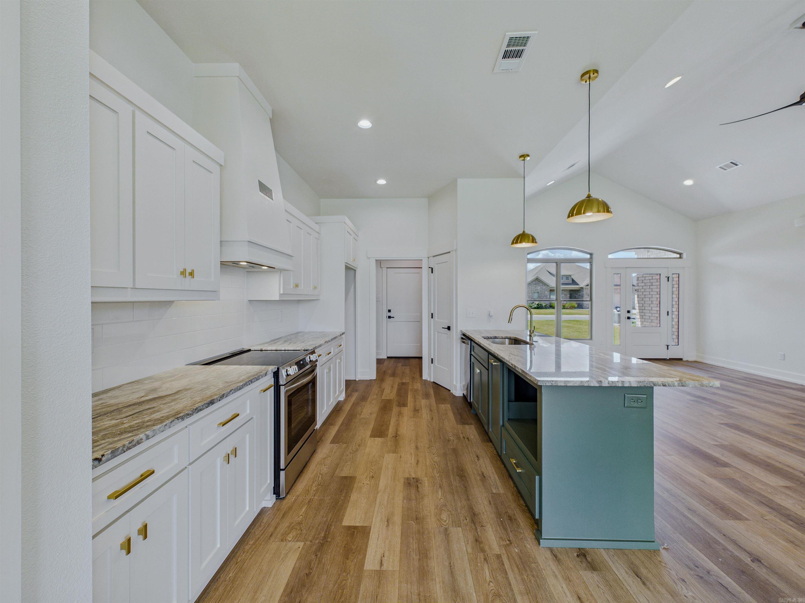 4 Evening Star Cove Property Photo 17