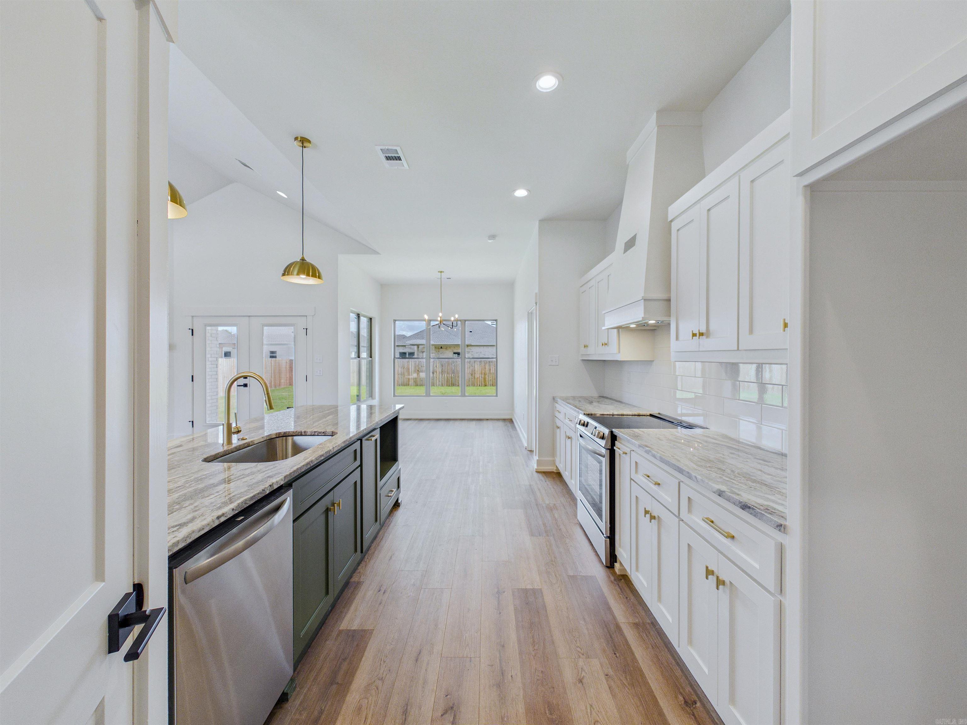 4 Evening Star Cove Property Photo 21