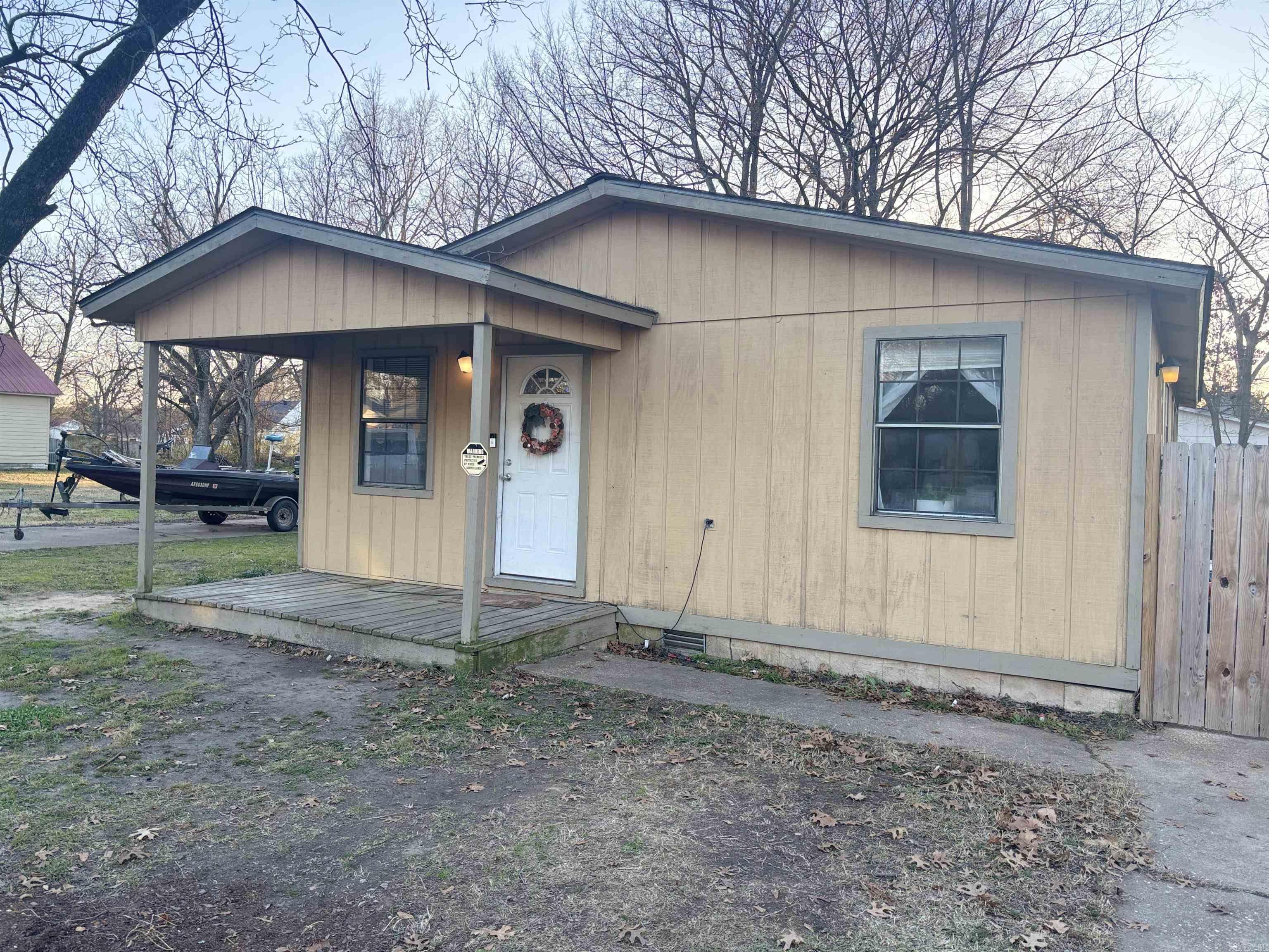 504 S Pine St Property Photo 1