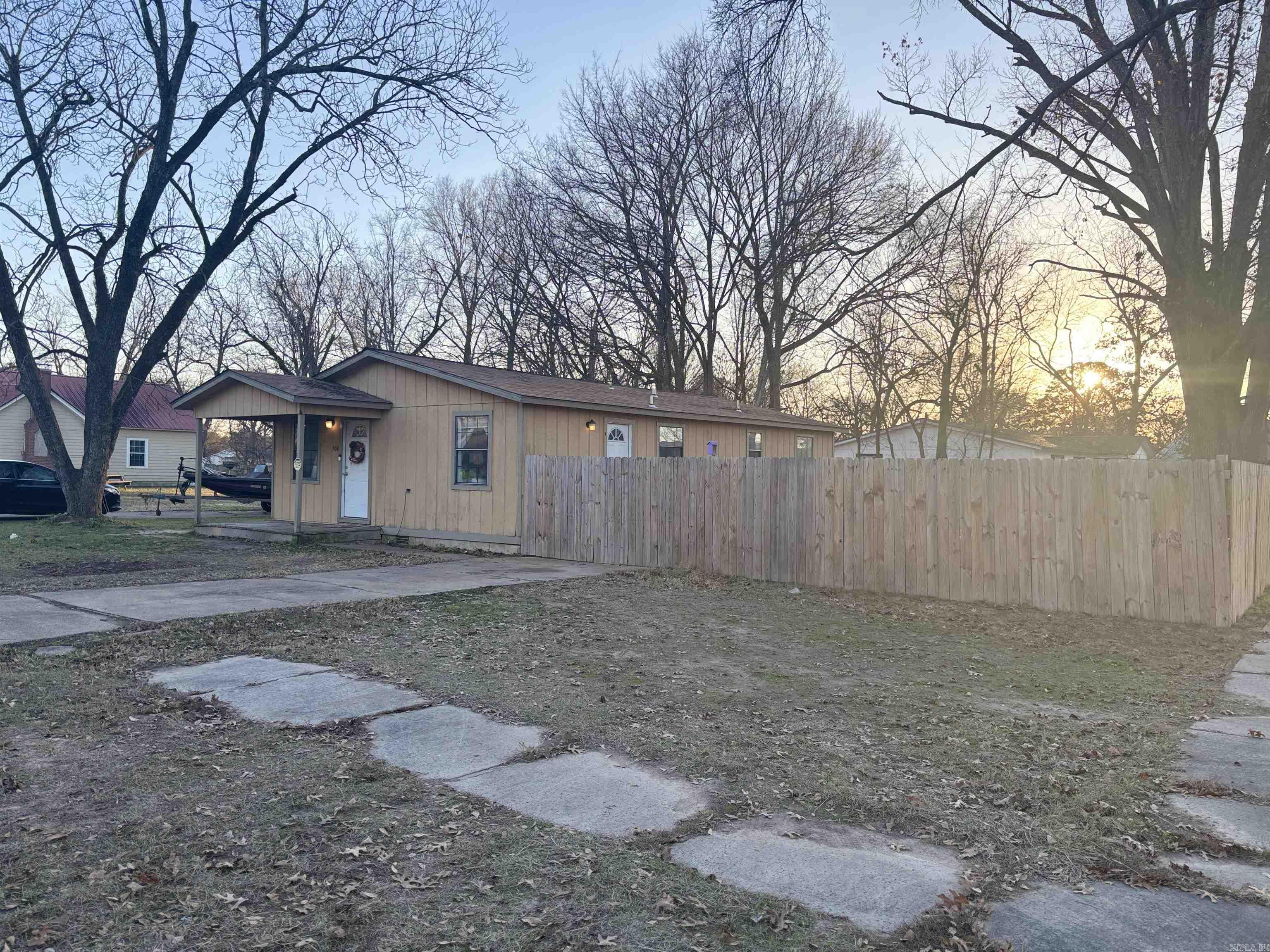 504 S Pine St Property Photo 19