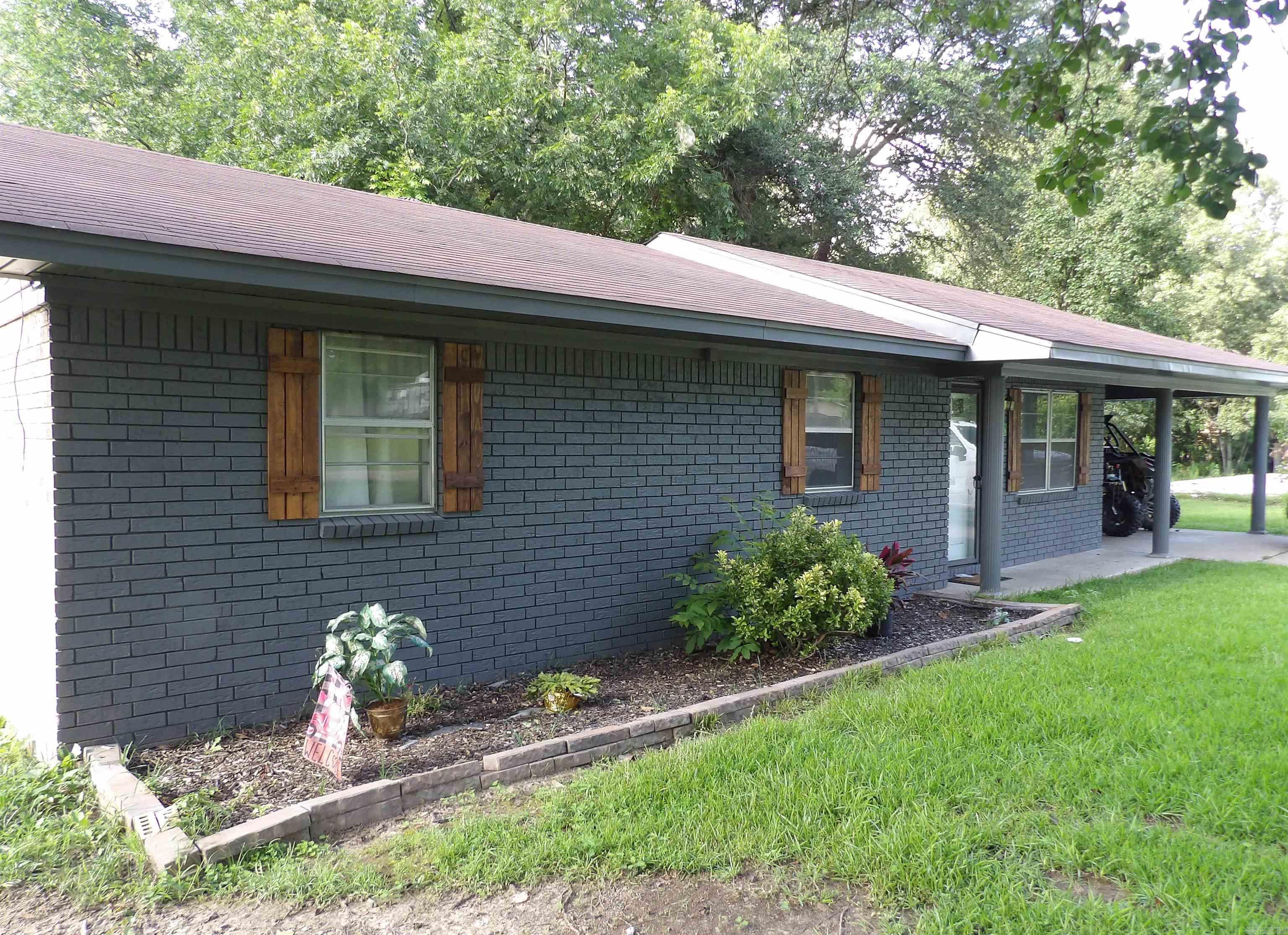 4406 Coronet Street Property Photo 2