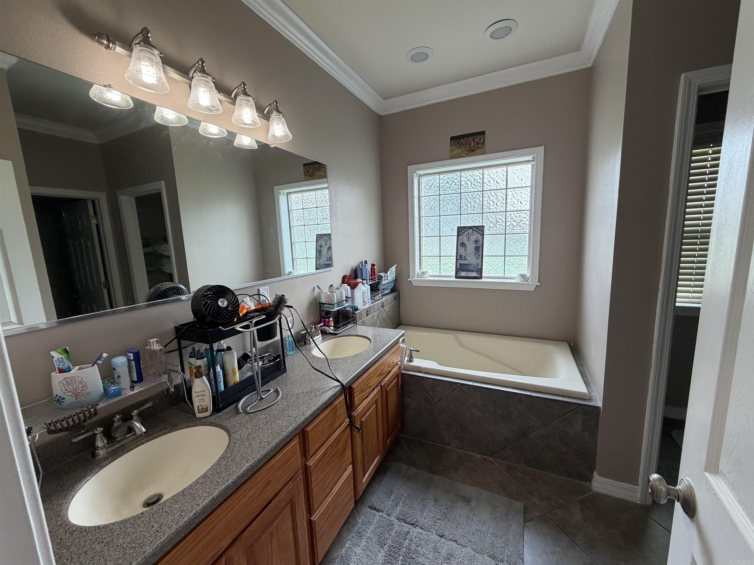700 Strawberry Road Property Photo 12