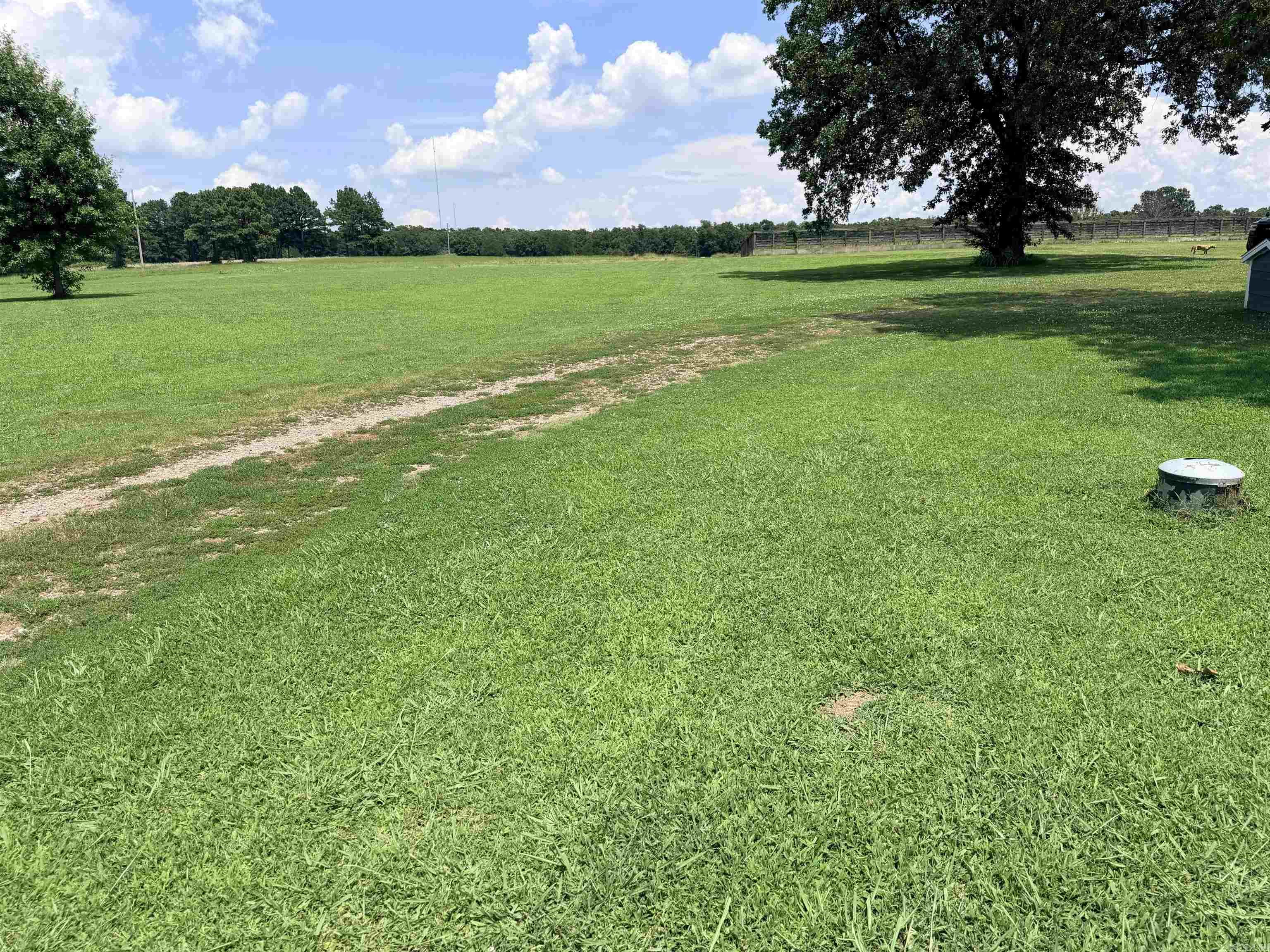 700 Strawberry Road Property Photo 20