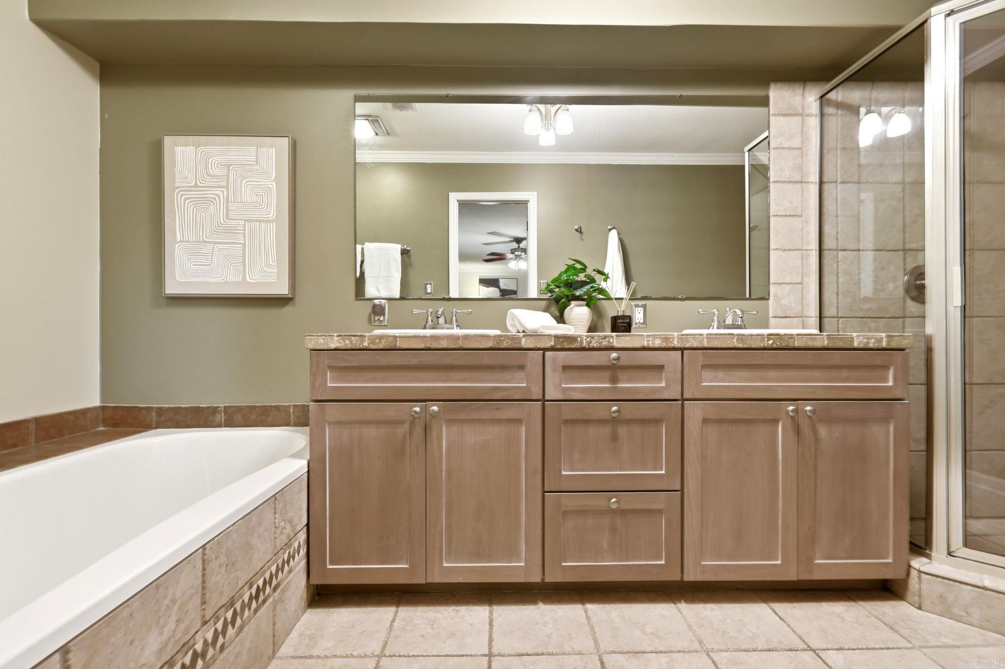 10725 Crestdale Lane Property Photo 37