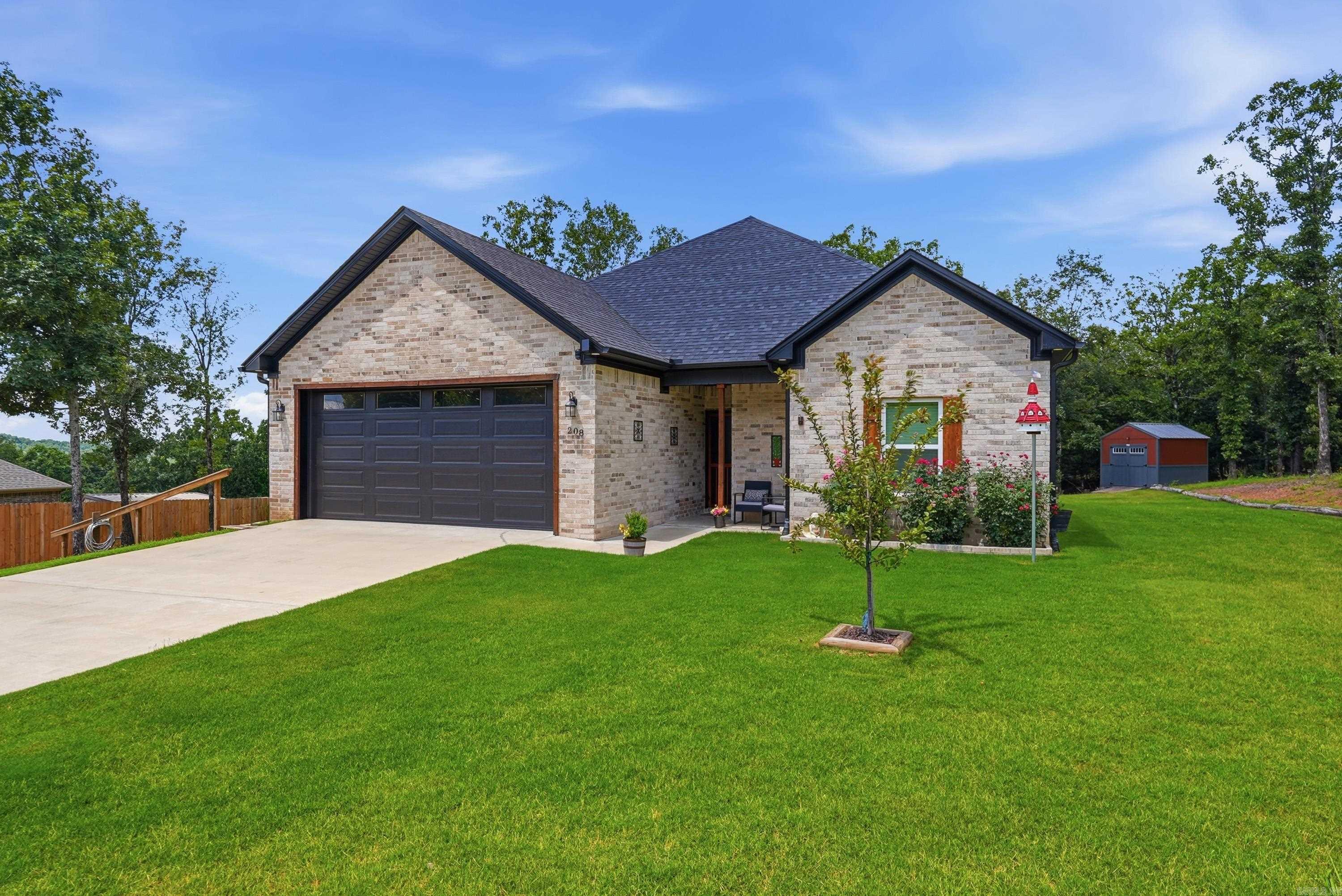 208 Blackjack Property Photo 1