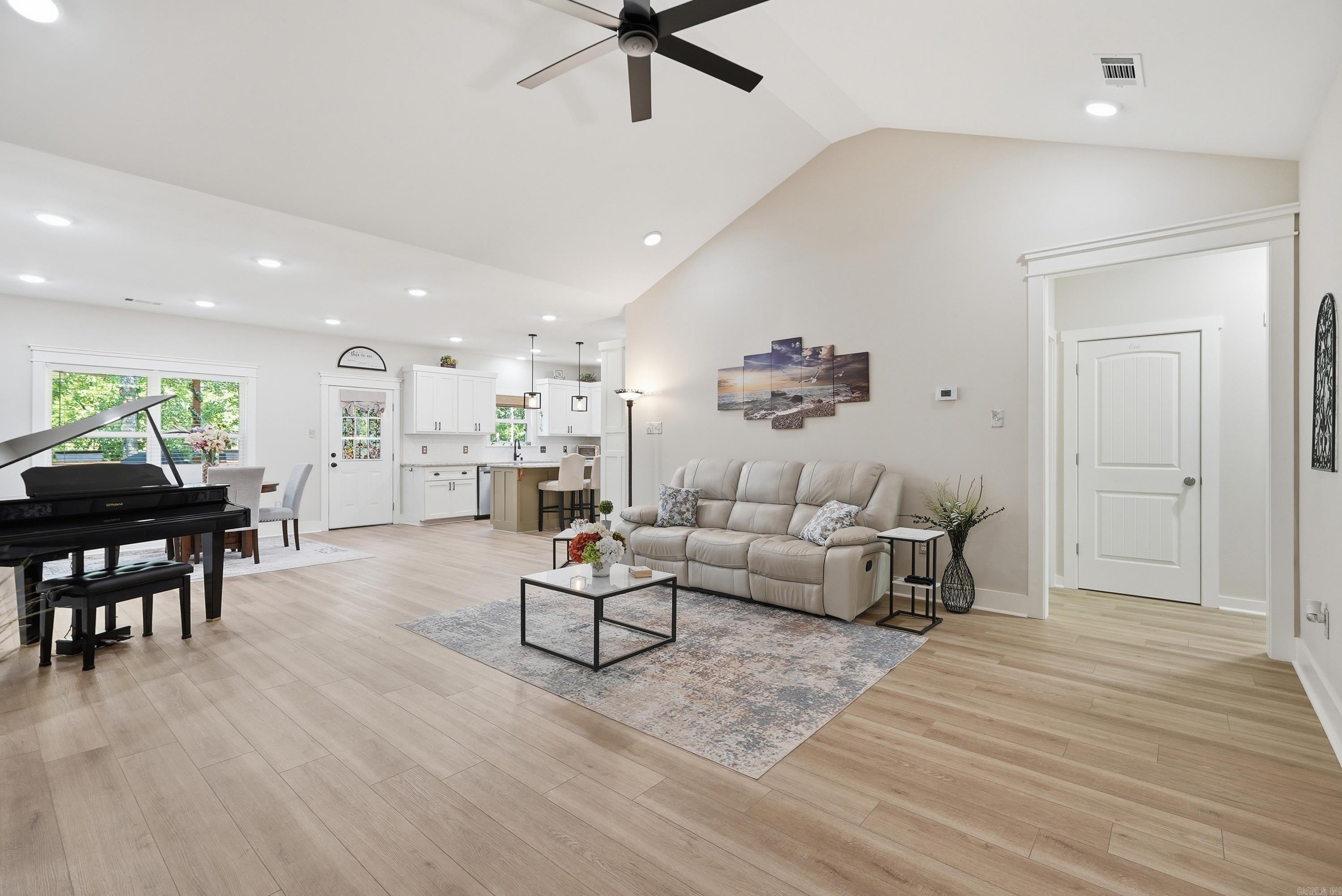 208 Blackjack Property Photo 2