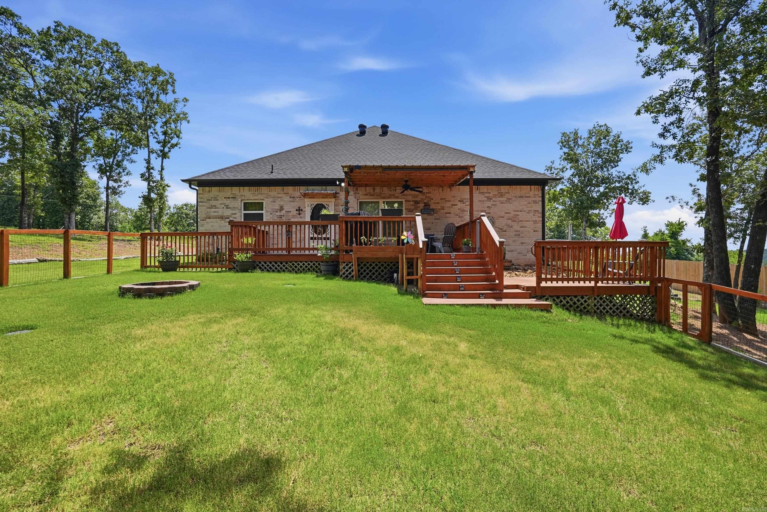 208 Blackjack Property Photo 4