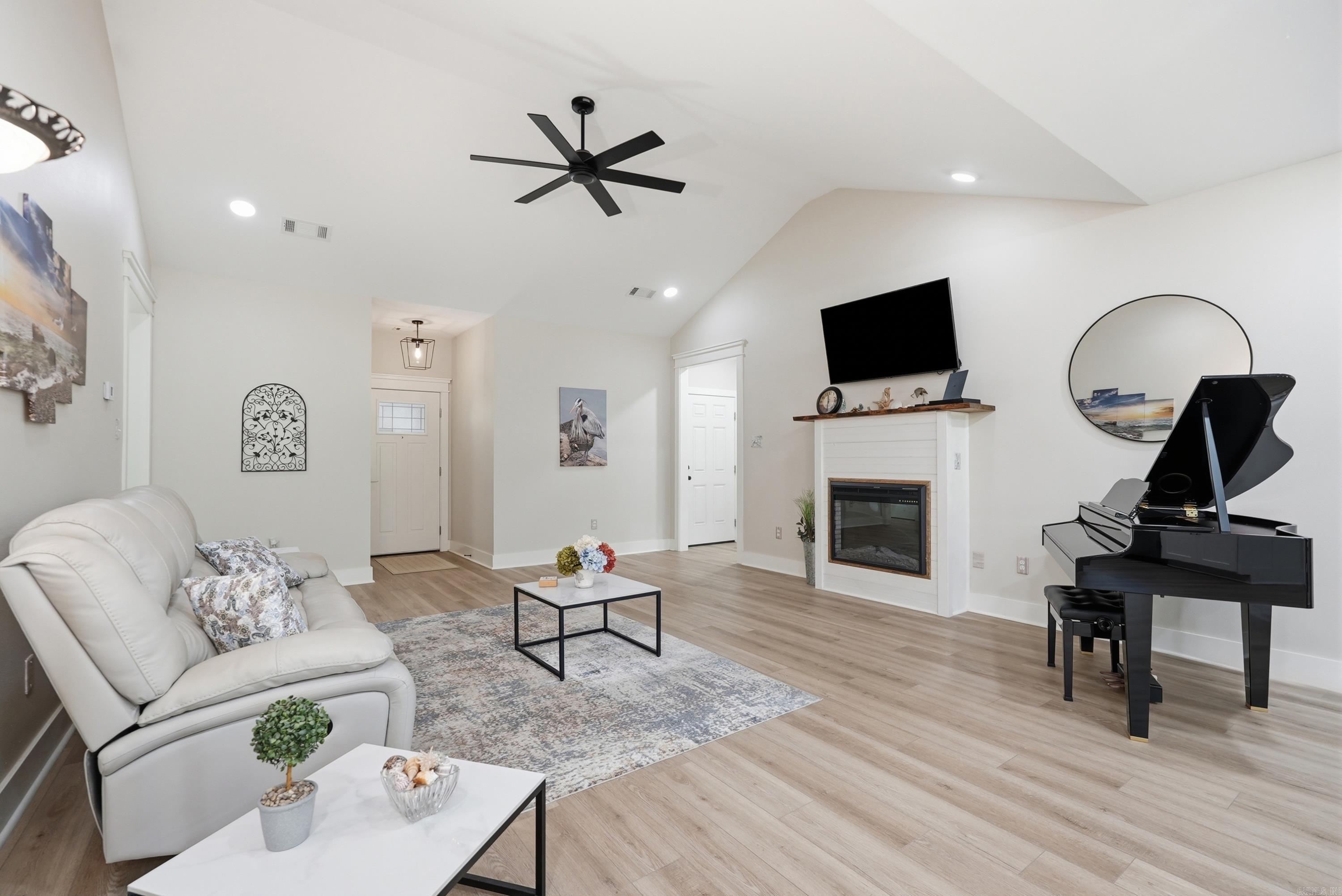 208 Blackjack Property Photo 9