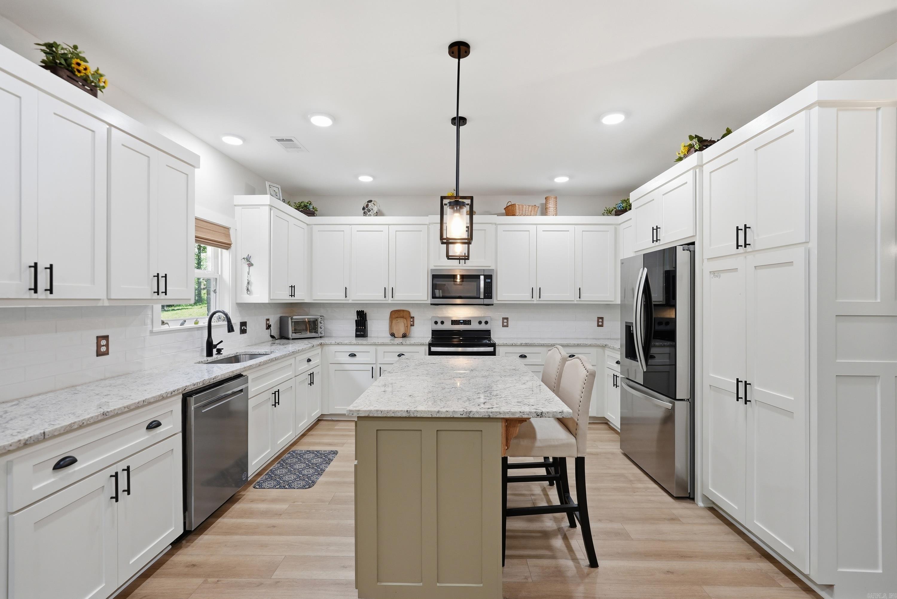 208 Blackjack Property Photo 10
