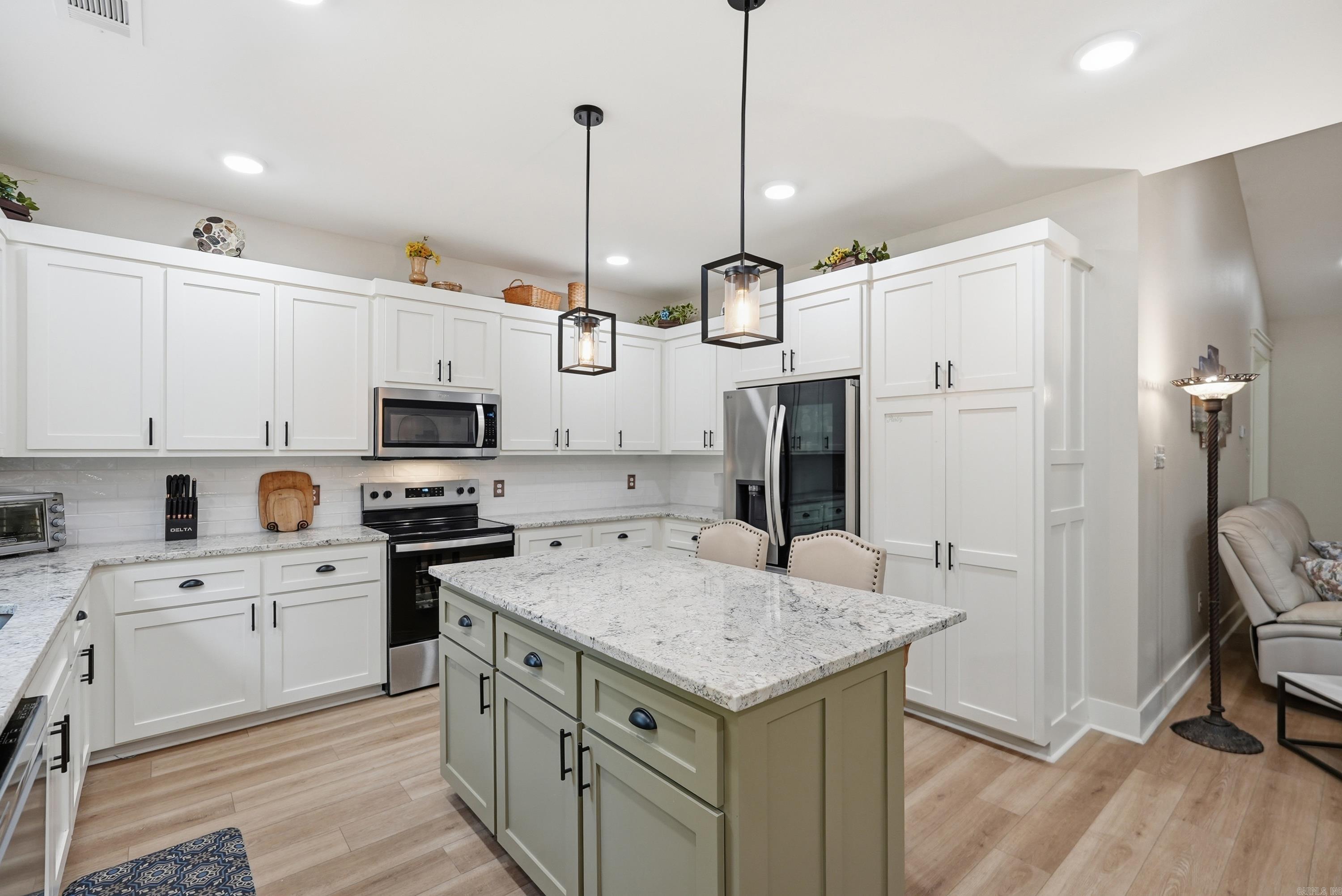 208 Blackjack Property Photo 13
