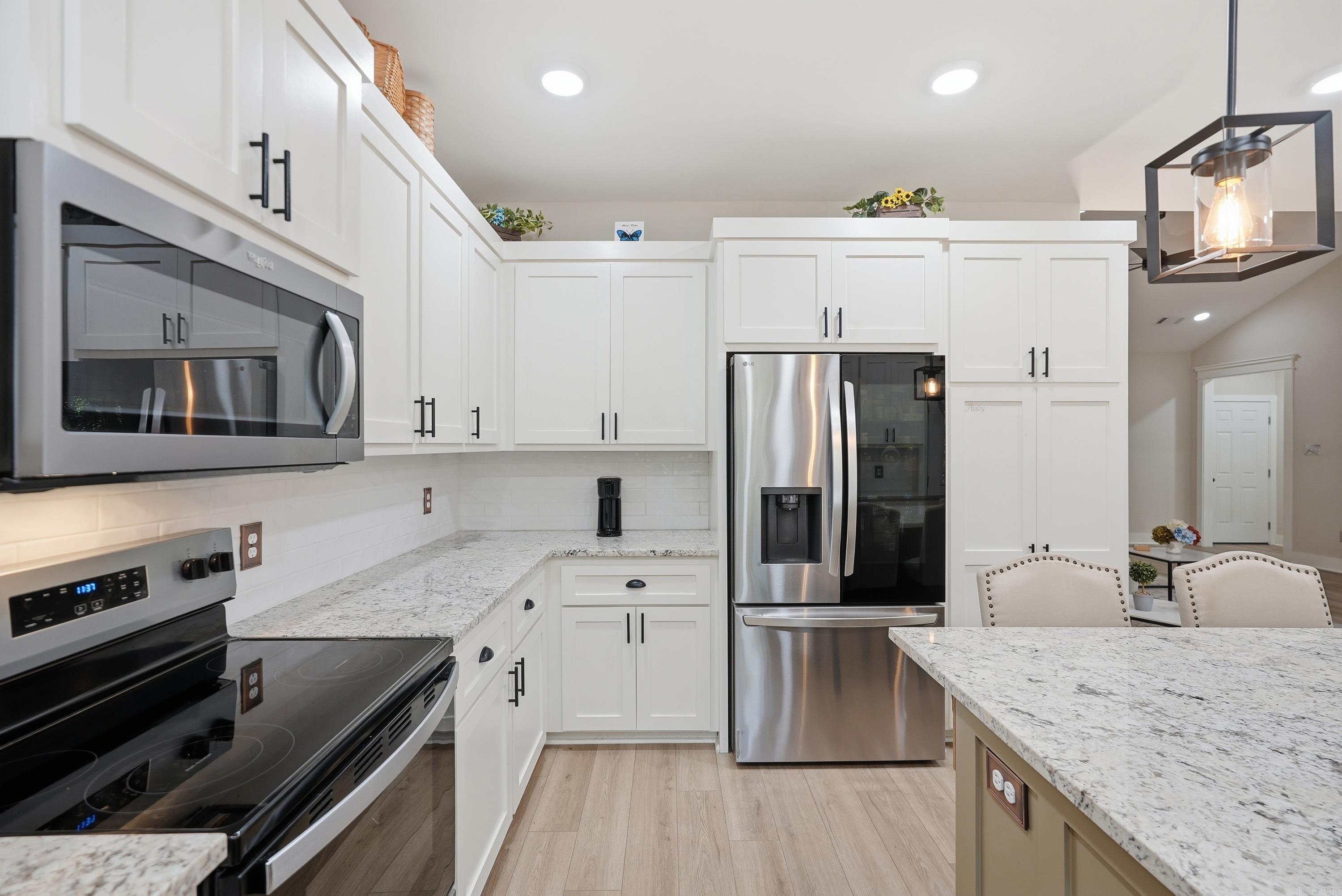208 Blackjack Property Photo 15