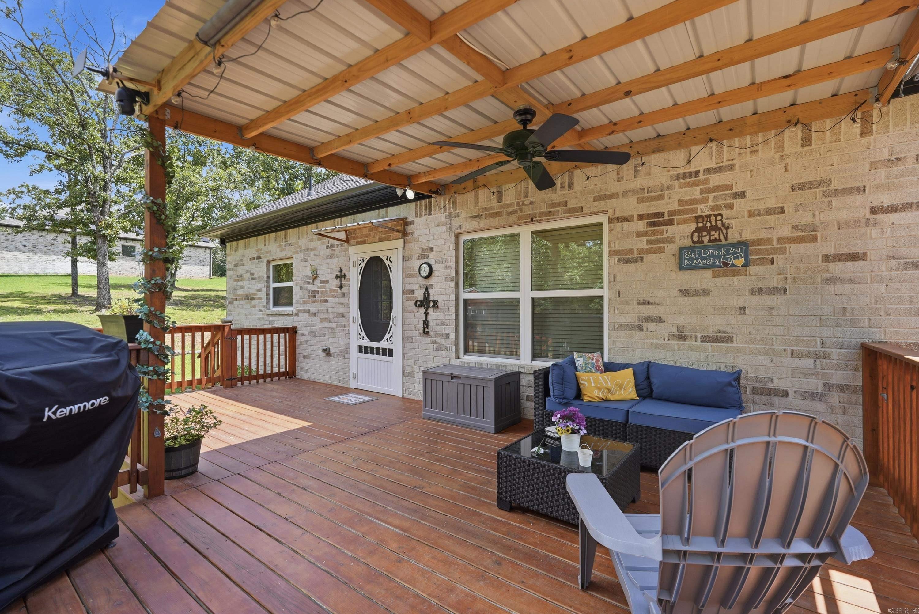 208 Blackjack Property Photo 31