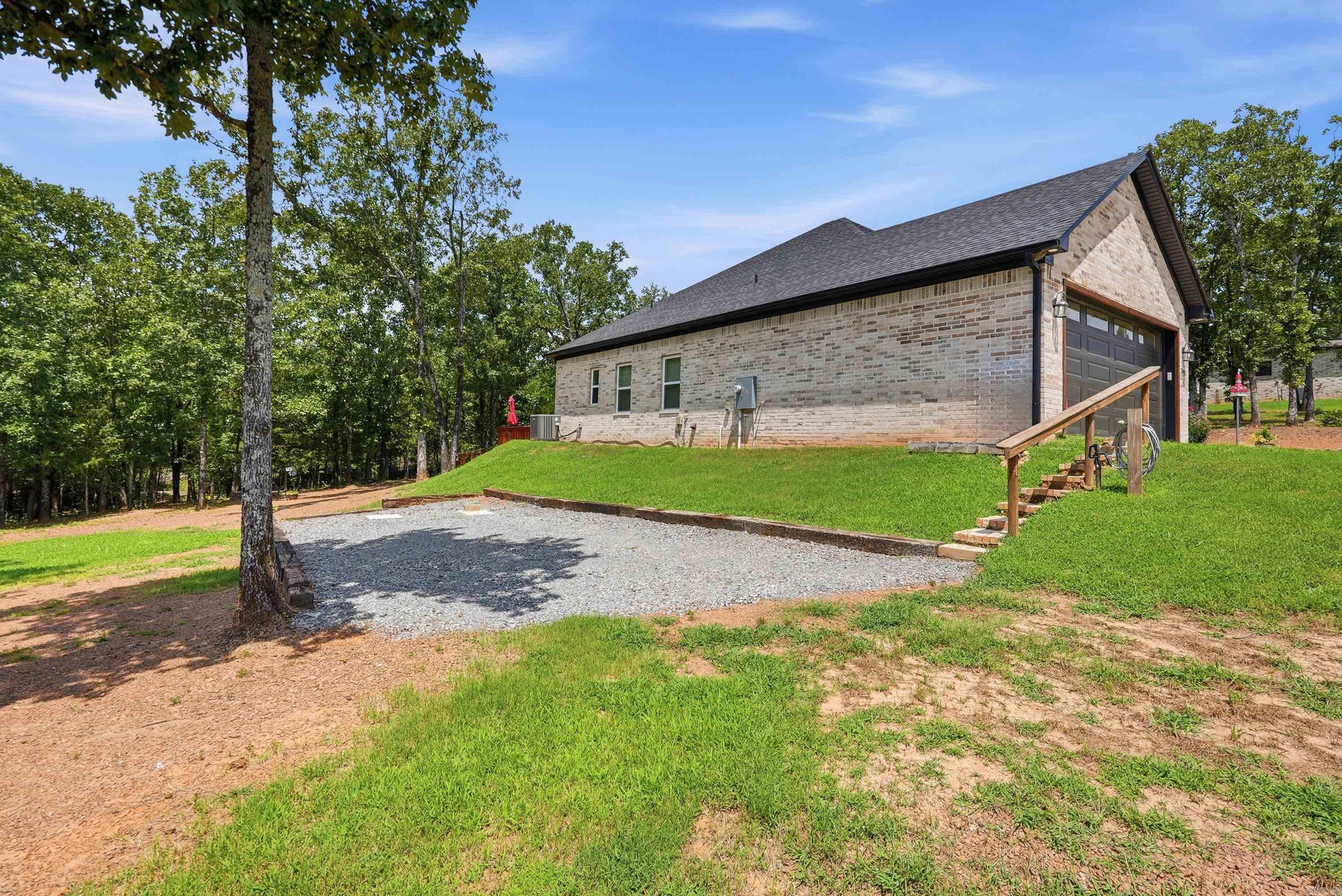 208 Blackjack Property Photo 34
