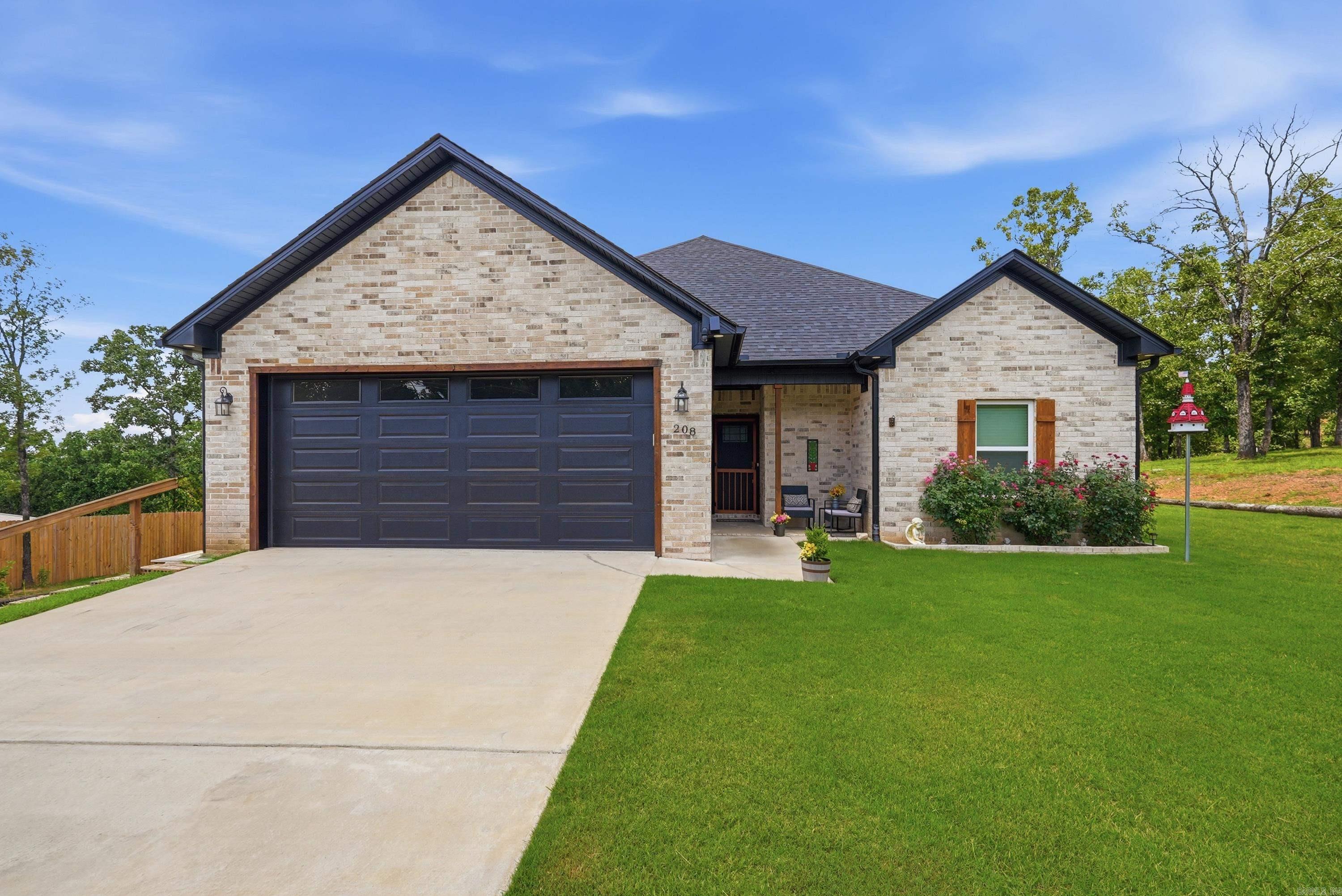 208 Blackjack Property Photo 36