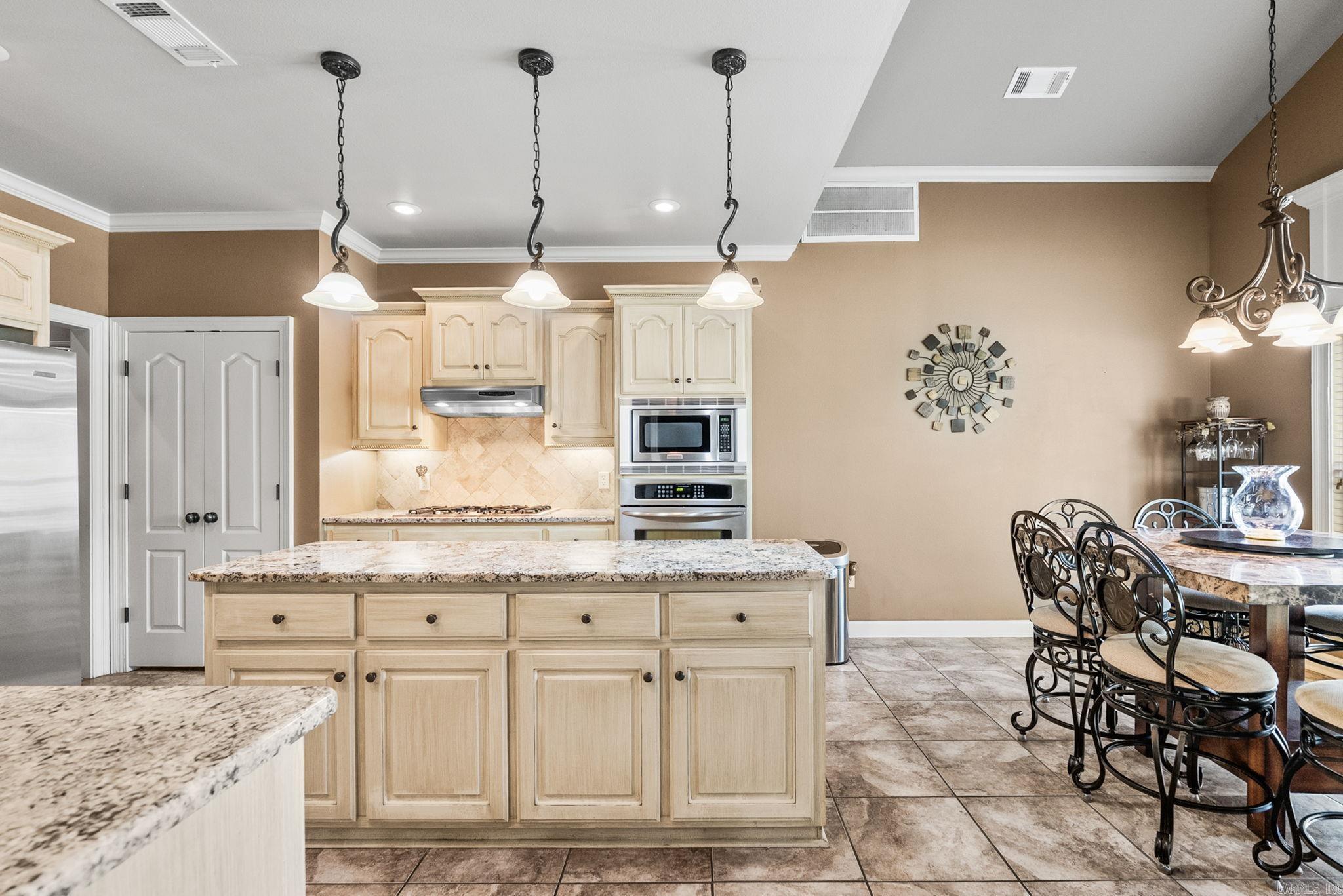 114 Napa Valley Loop Property Photo 5