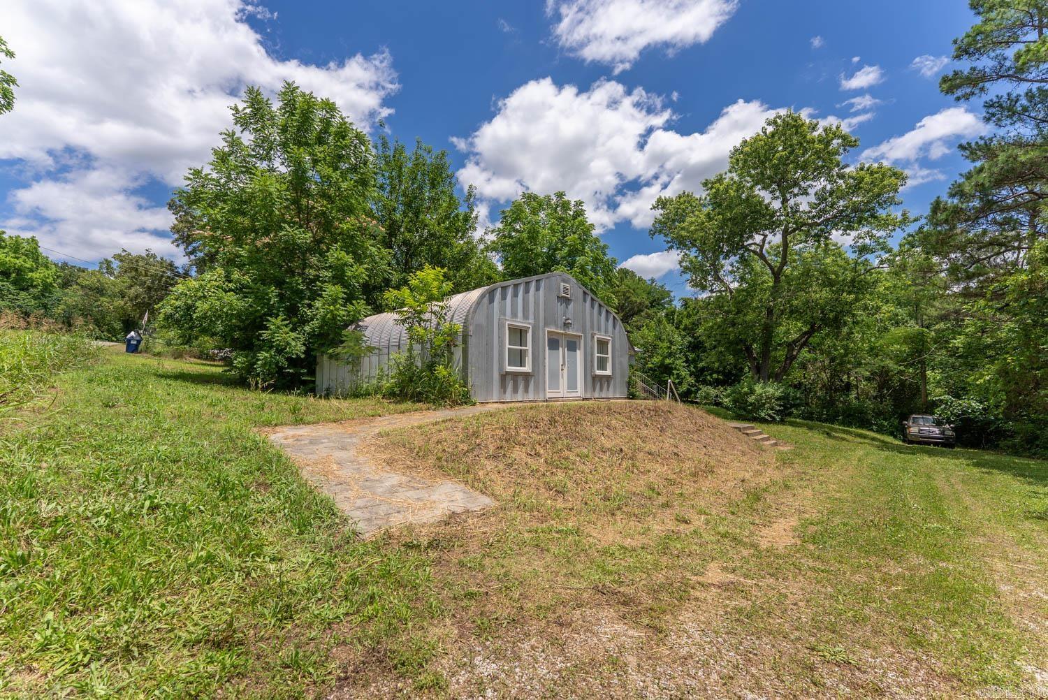 1175 Main Street Property Photo 7