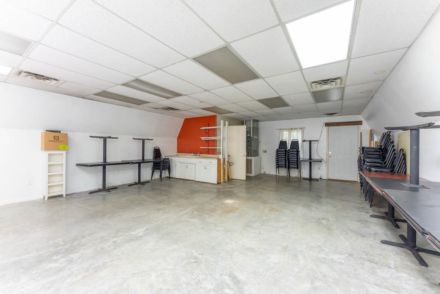1175 Main Street Property Photo 40