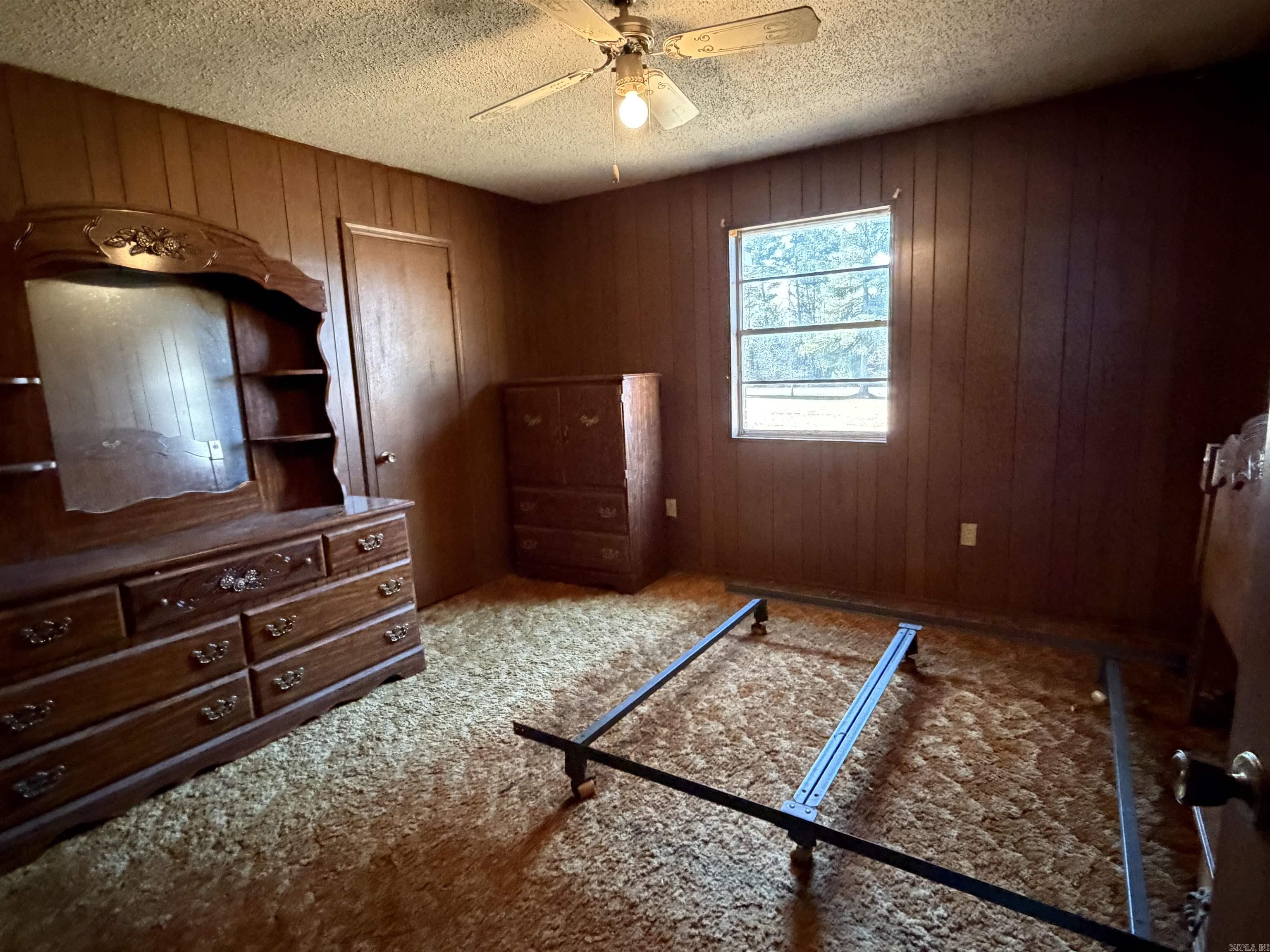 440 Edgemont Road Property Photo 11