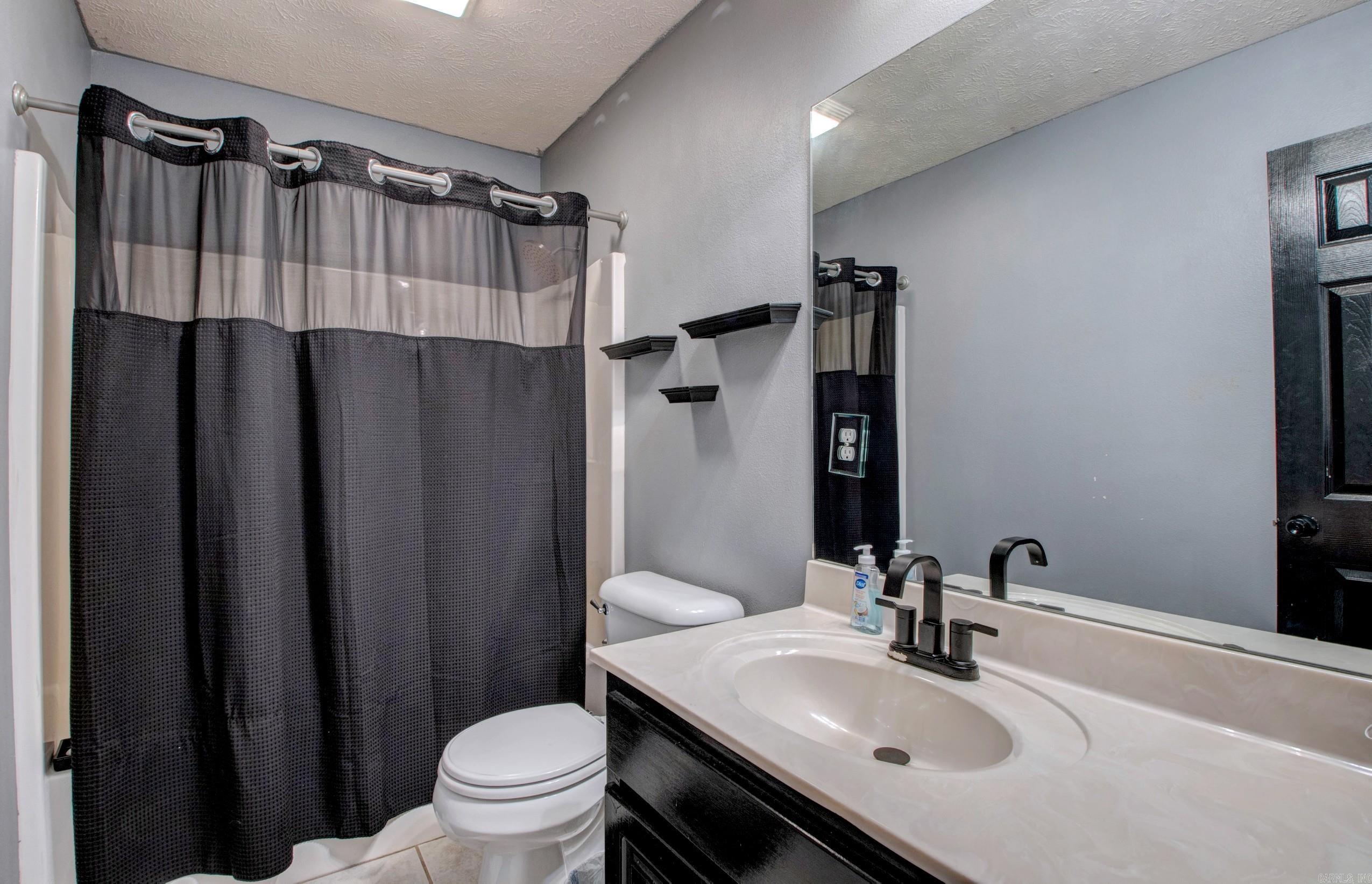 1504 Sheridan Drive Property Photo 11