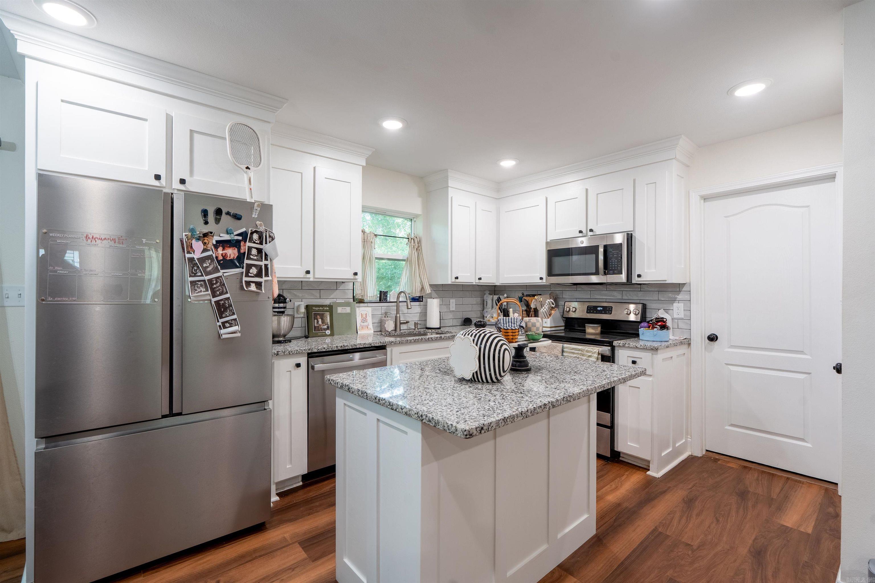107 Western Hills Property Photo 42