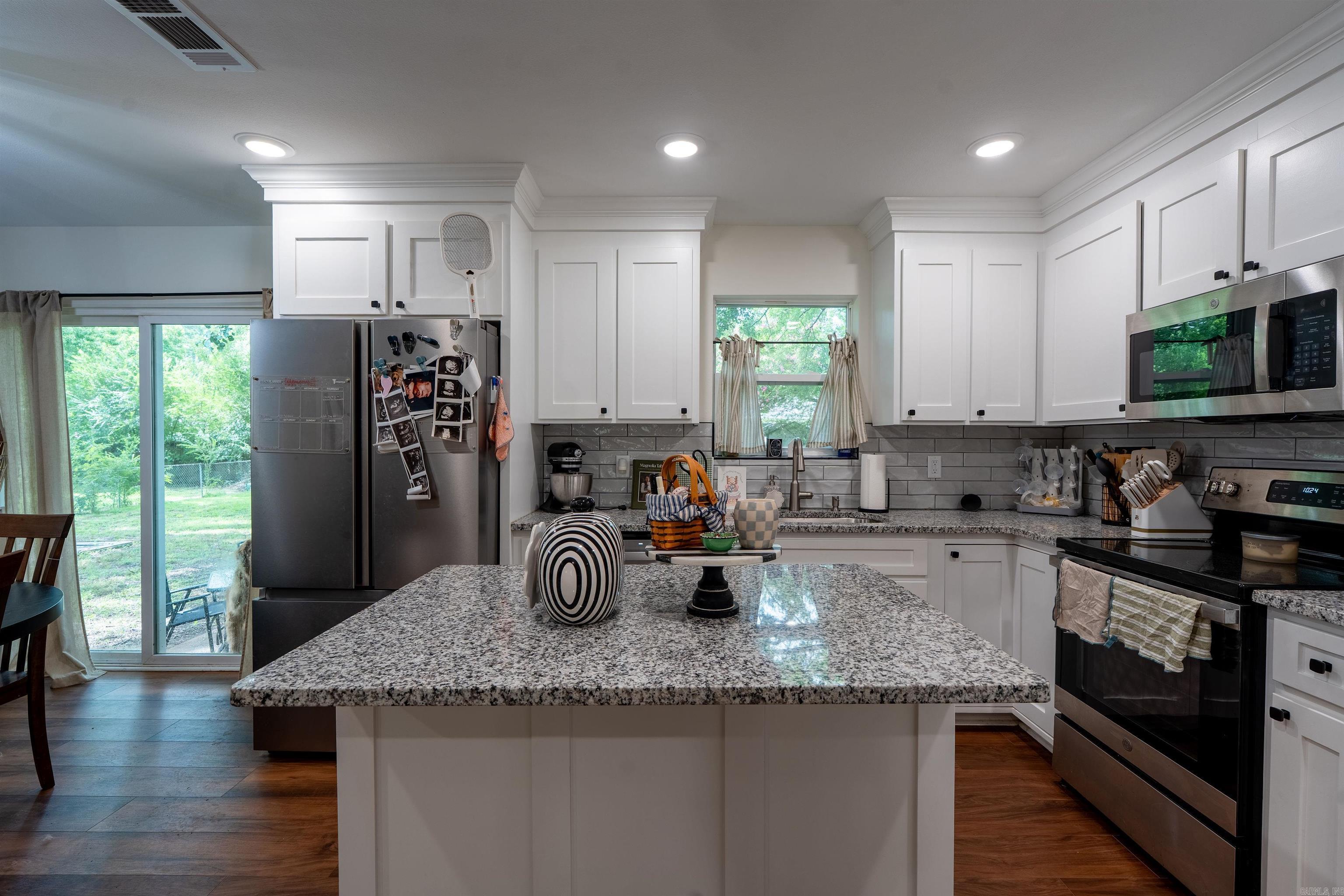 107 Western Hills Property Photo 43