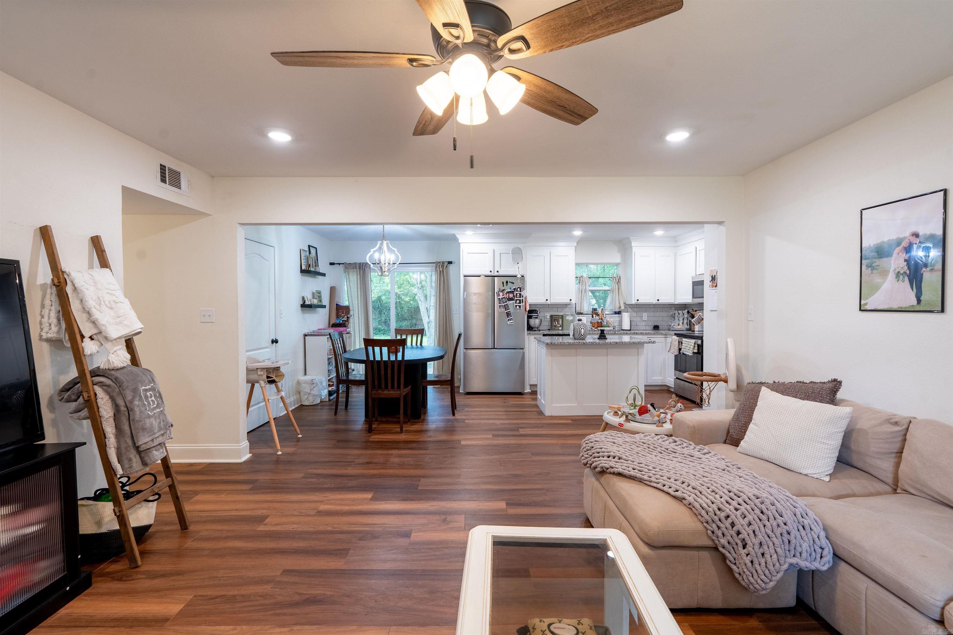 107 Western Hills Property Photo 48