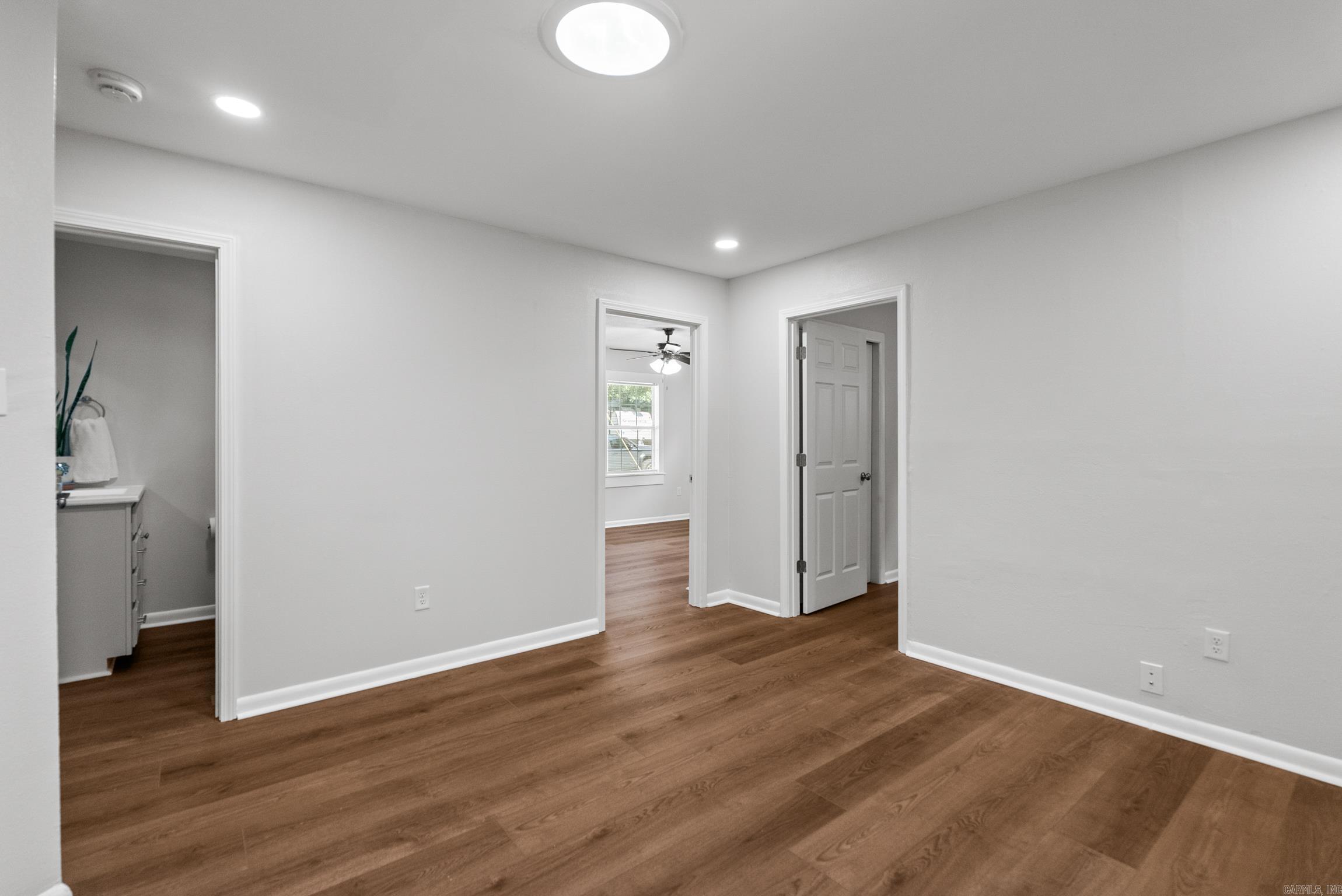 4300 N Cypress Property Photo 20