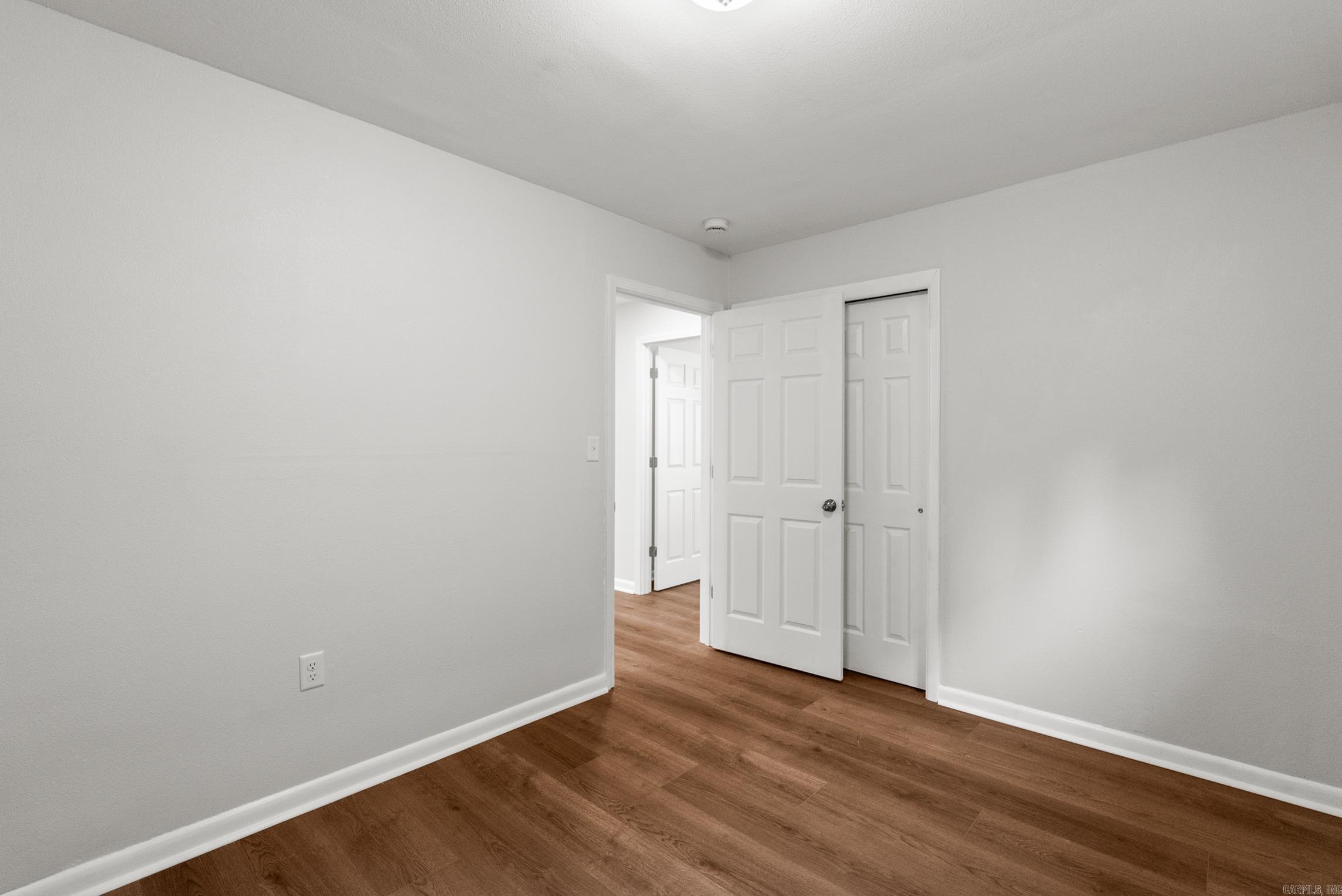 4300 N Cypress Property Photo 29