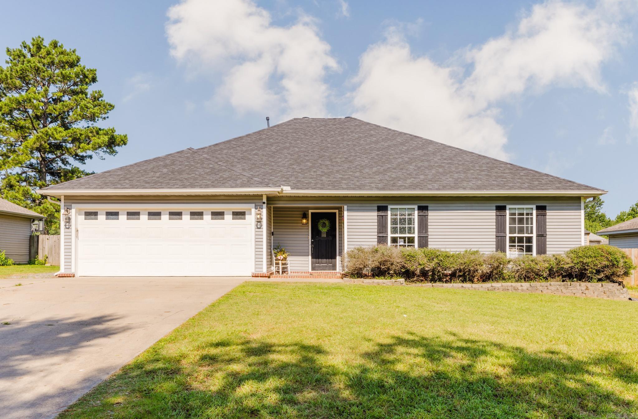426 Quantz Property Photo 1