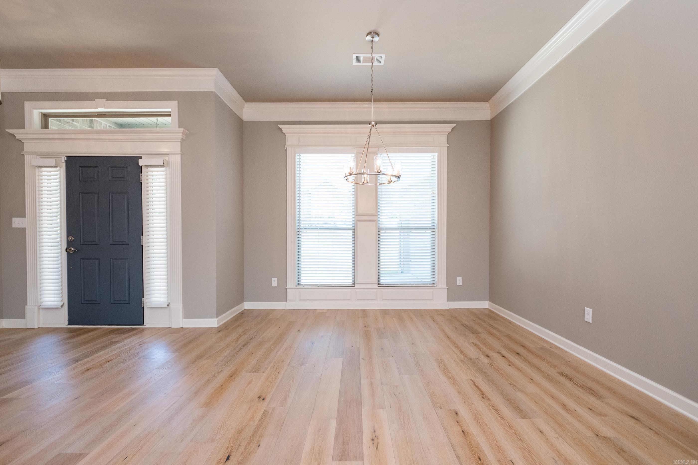12 Majestic Court Property Photo 8
