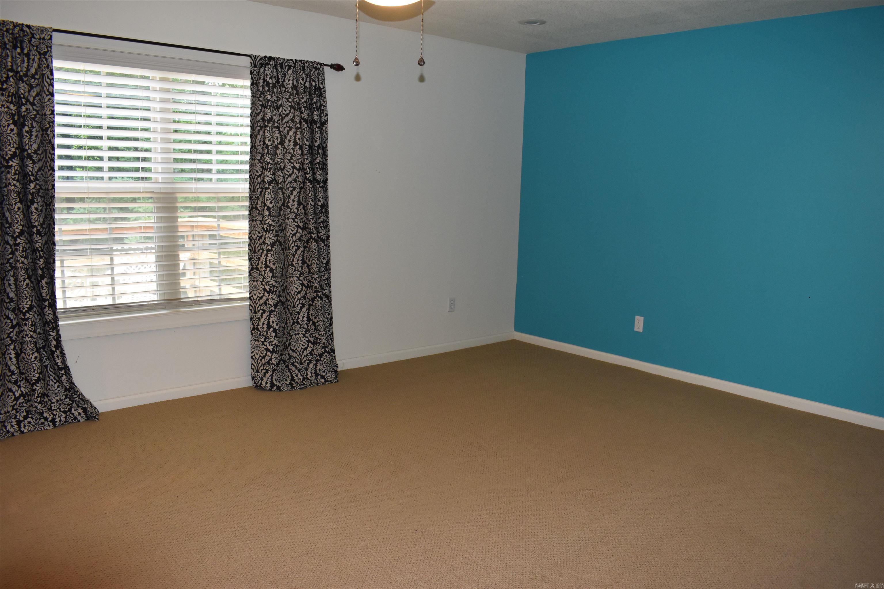 1926 Paula Drive Property Photo 12