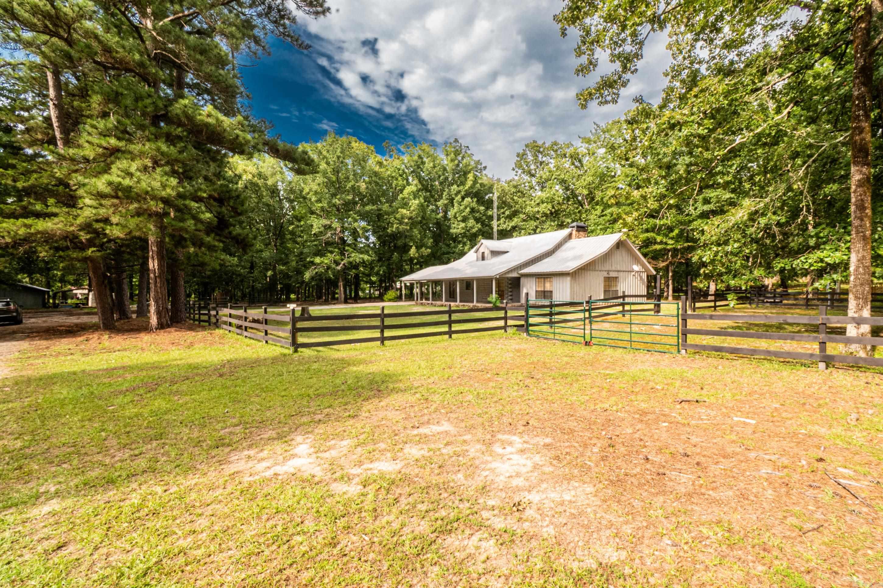 3780 Hibanks Rd Property Photo 1
