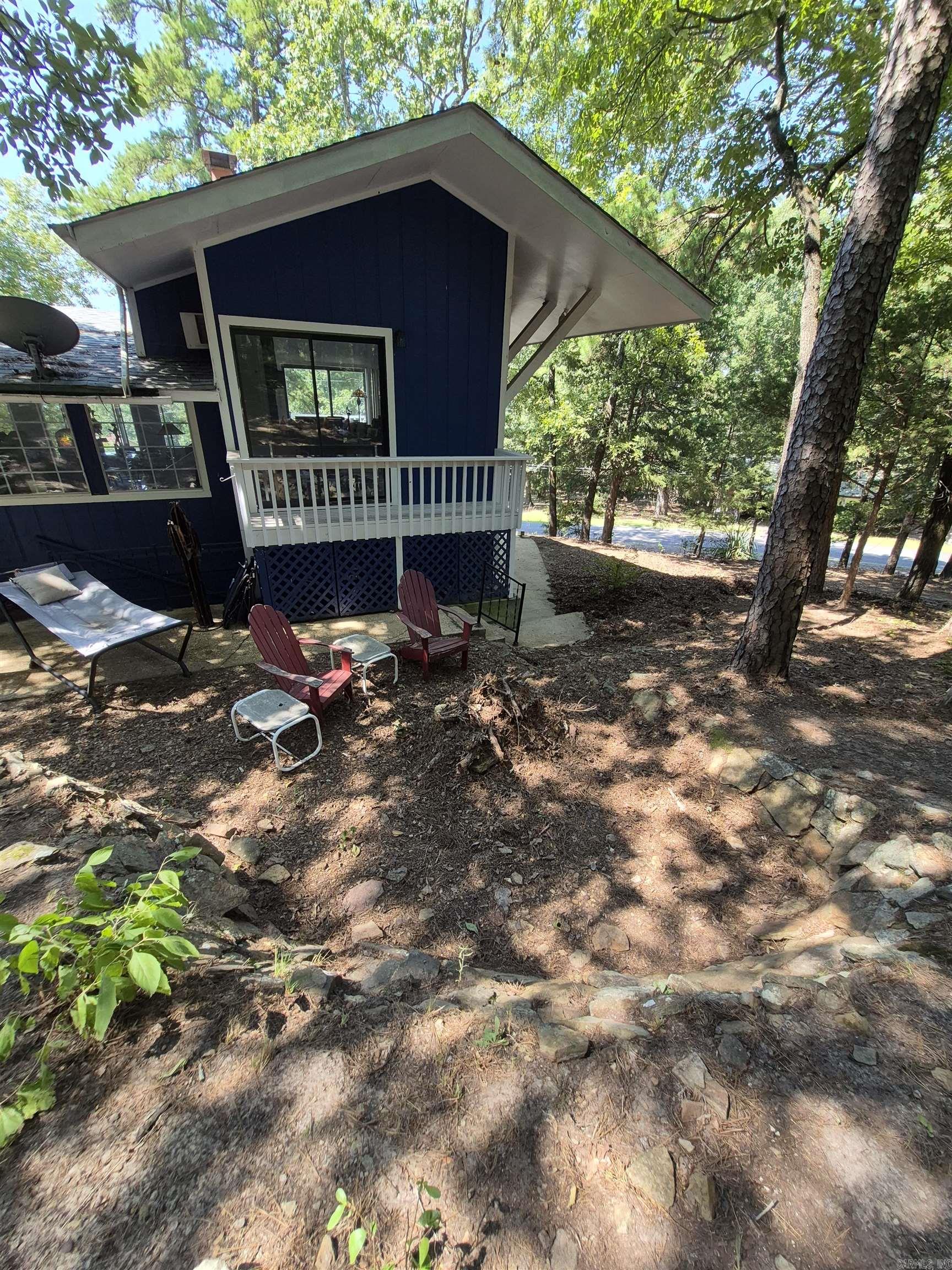 303 Timber Road Property Photo 5